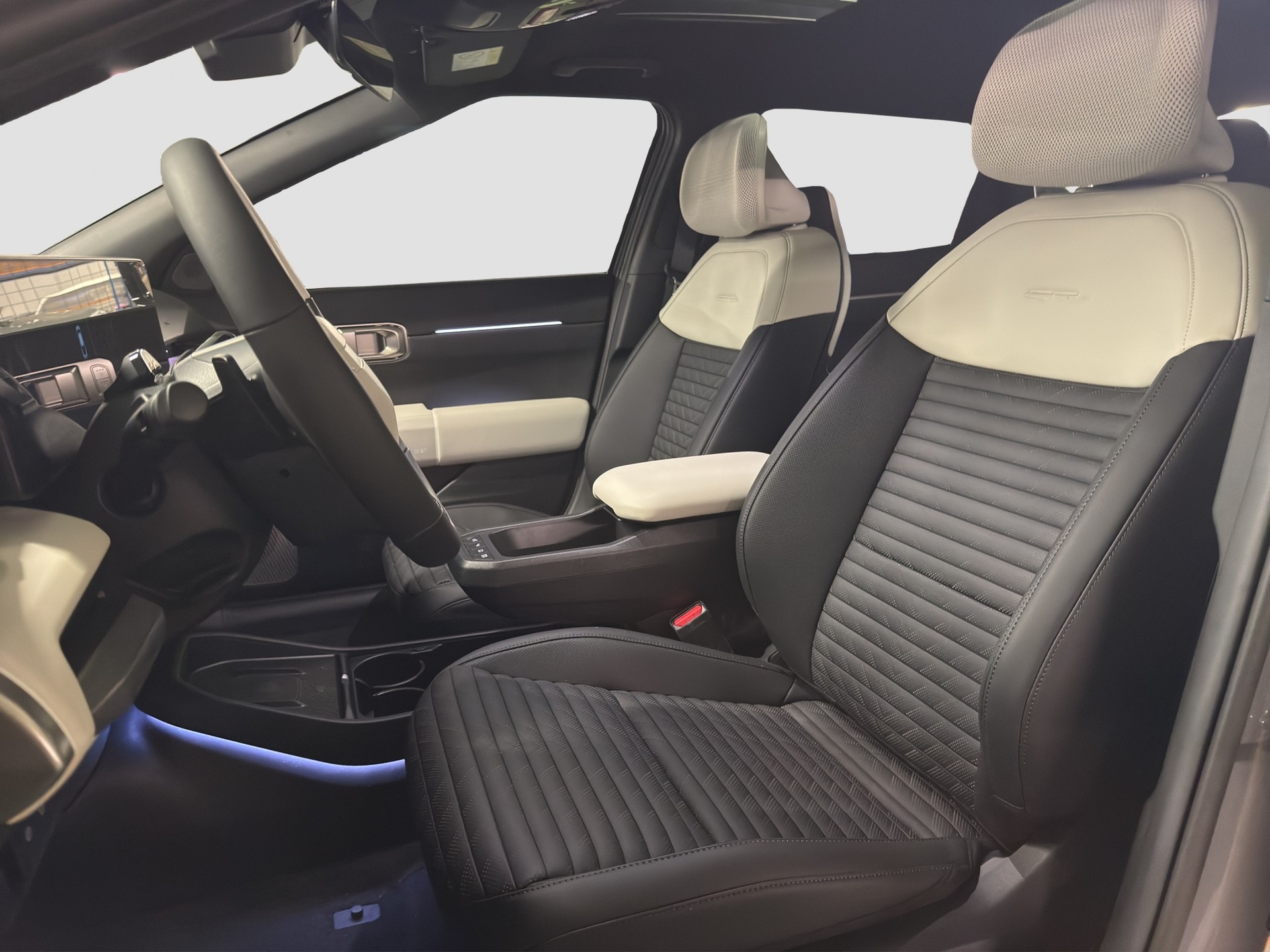 KIA EV4 Fastback 81 kWh GT-Line-image-8