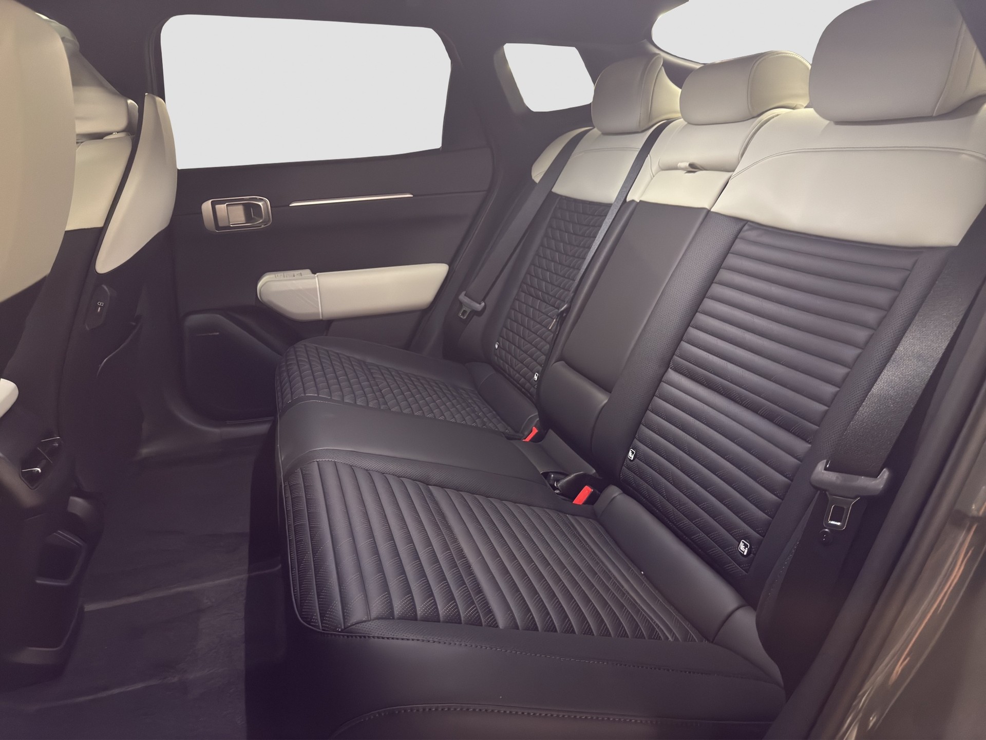 KIA EV4 Fastback 81 kWh GT-Line-image-10