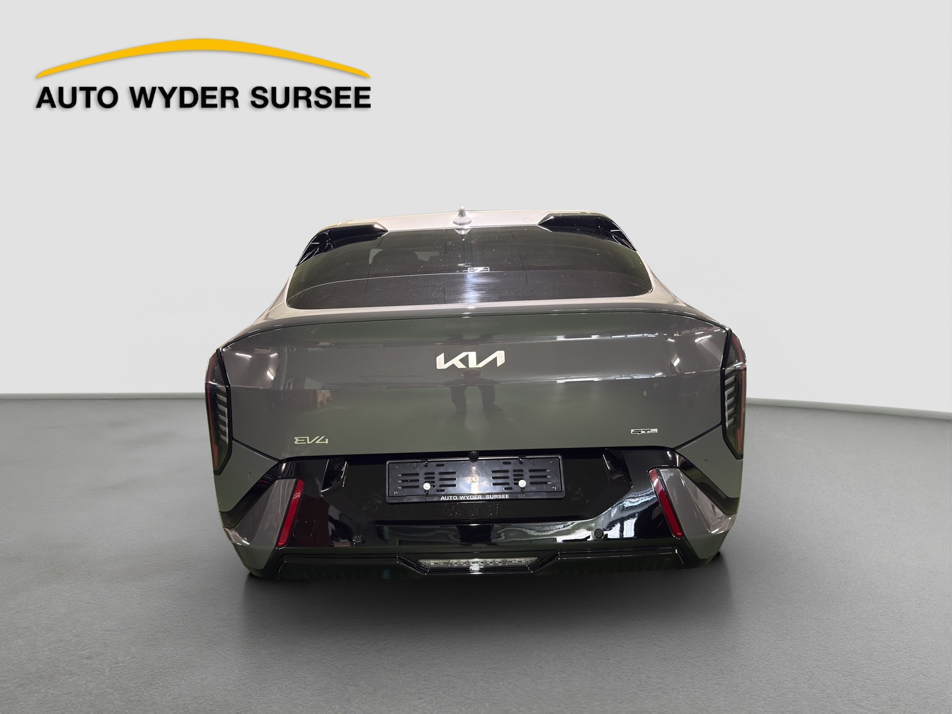 KIA EV4 Fastback 81 kWh GT-Line-image-4