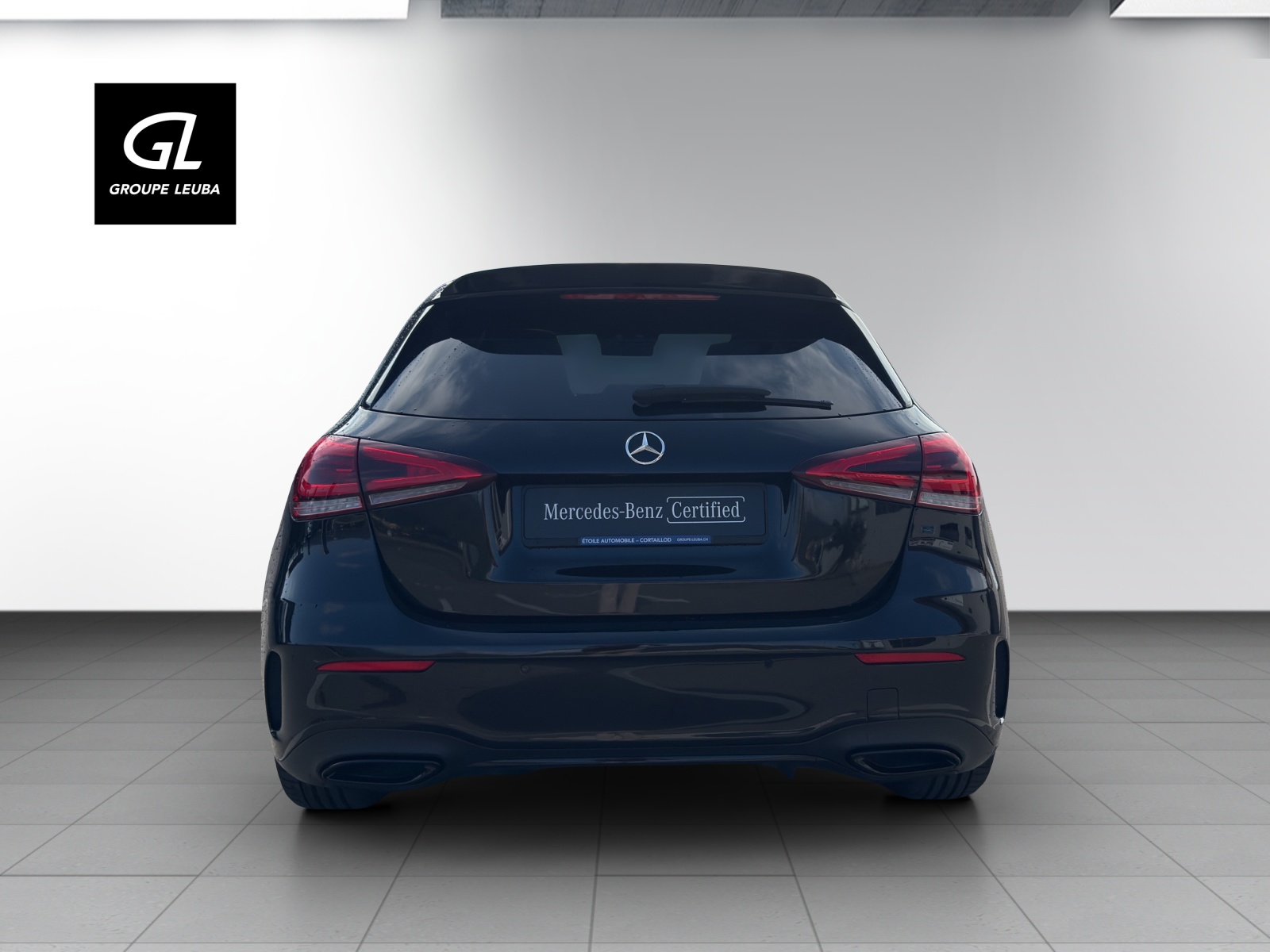 MERCEDES-BENZ A 250e AMG Line-image-3