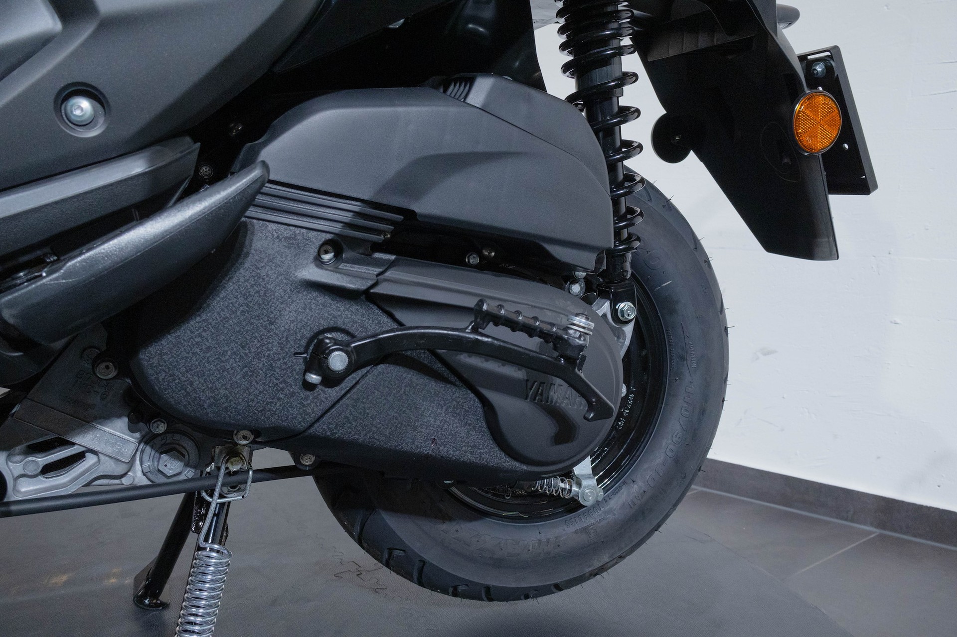 YAMAHA RayZR-image-10