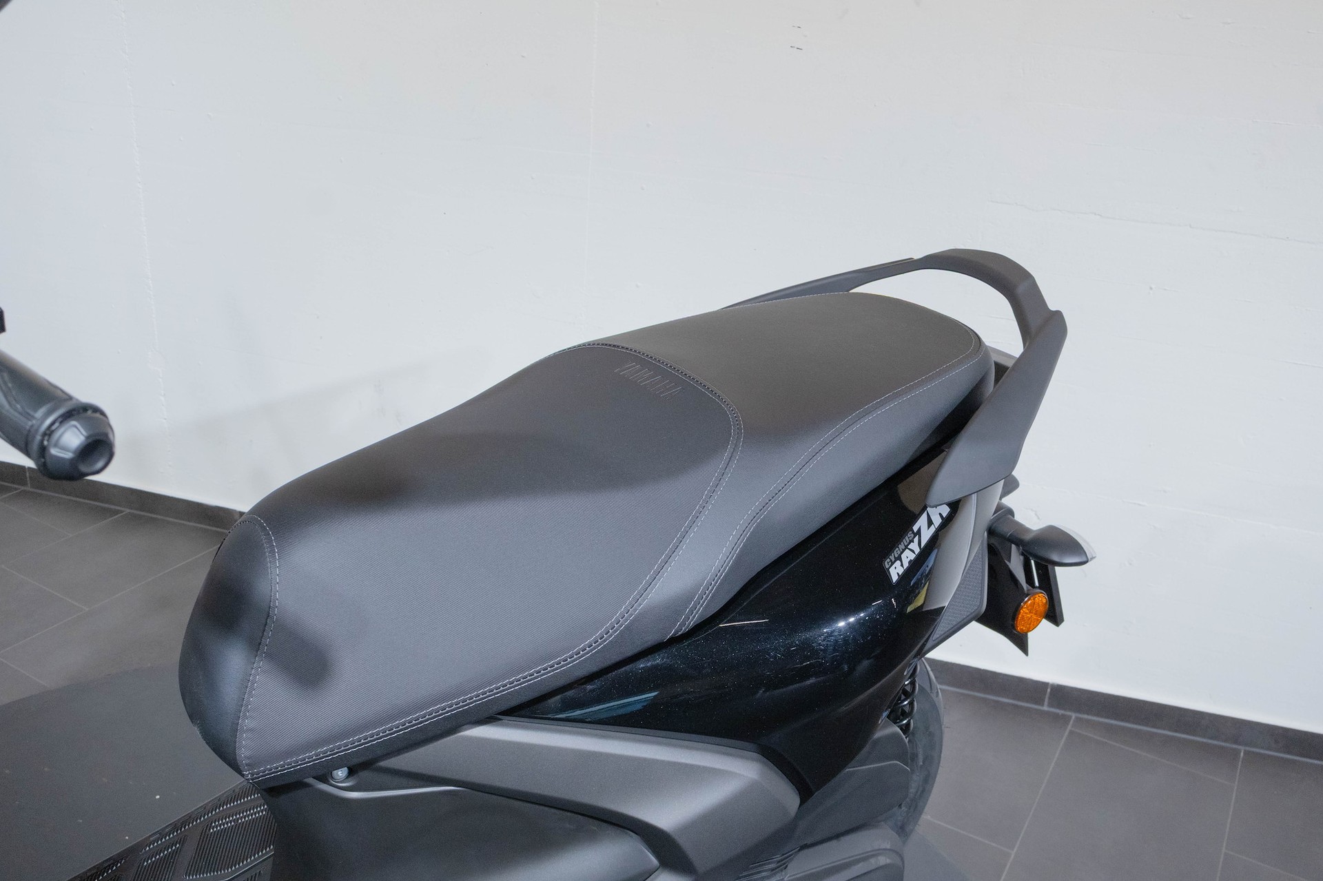 YAMAHA RayZR-image-8