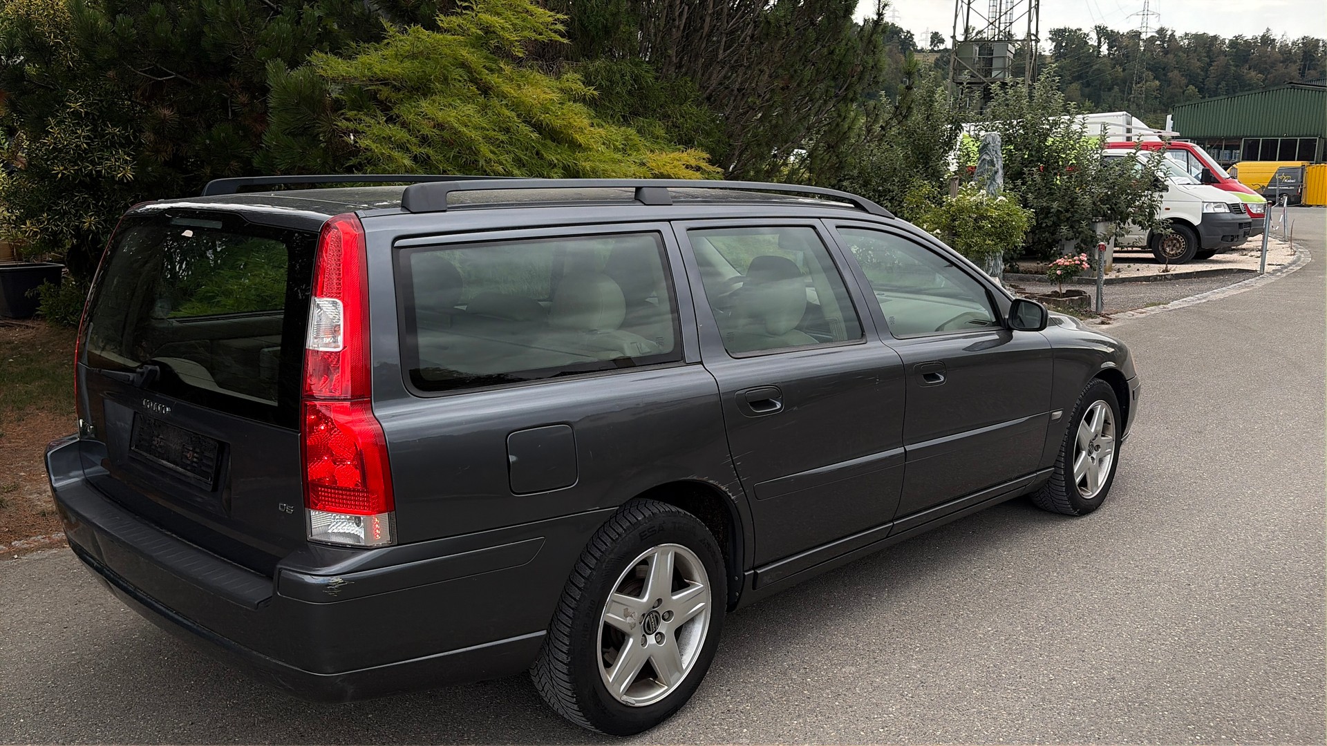 VOLVO V70 2.4D (D5) Summum-image-7