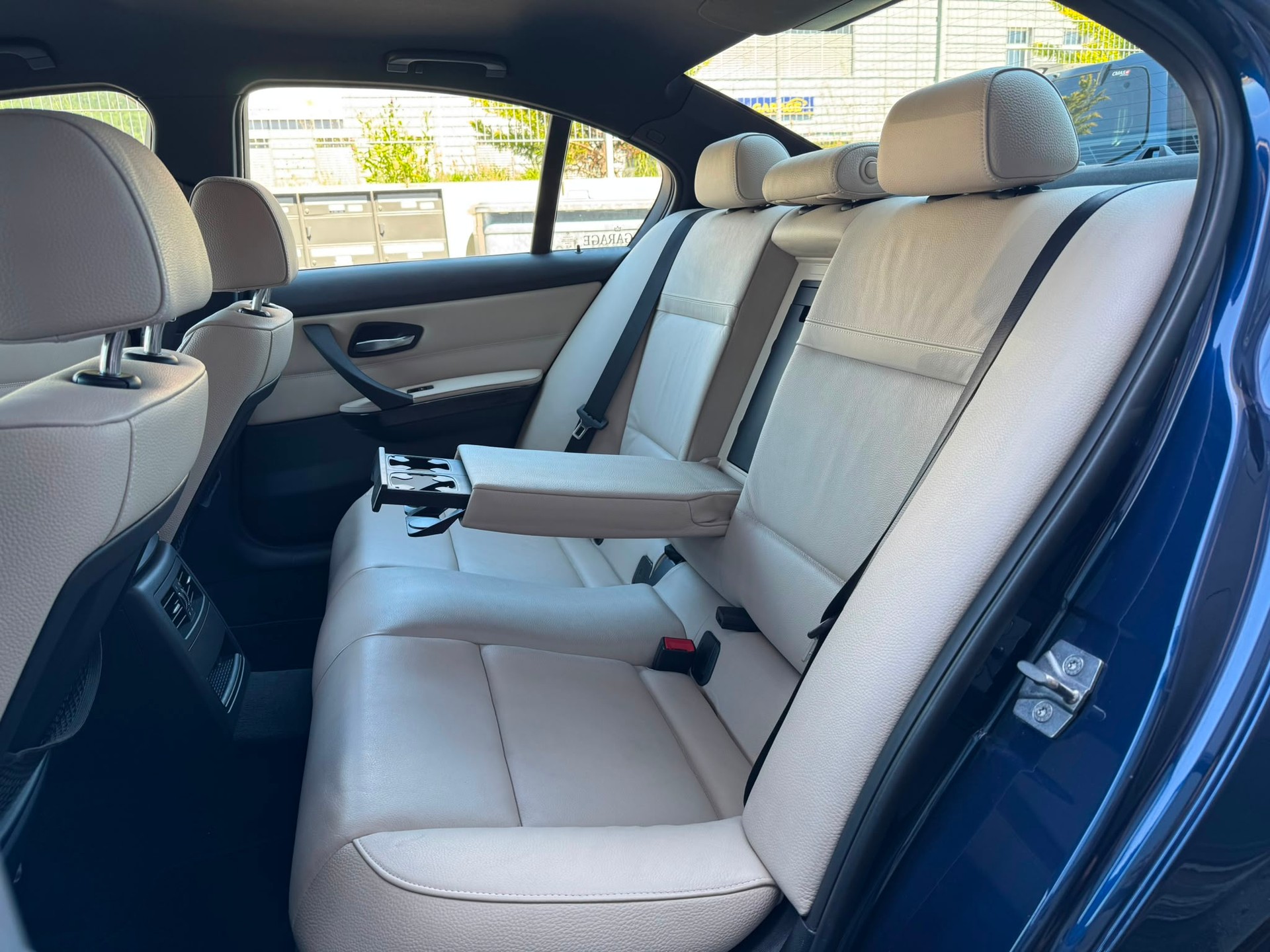 BMW 335i x-Drive Steptronic-image-11