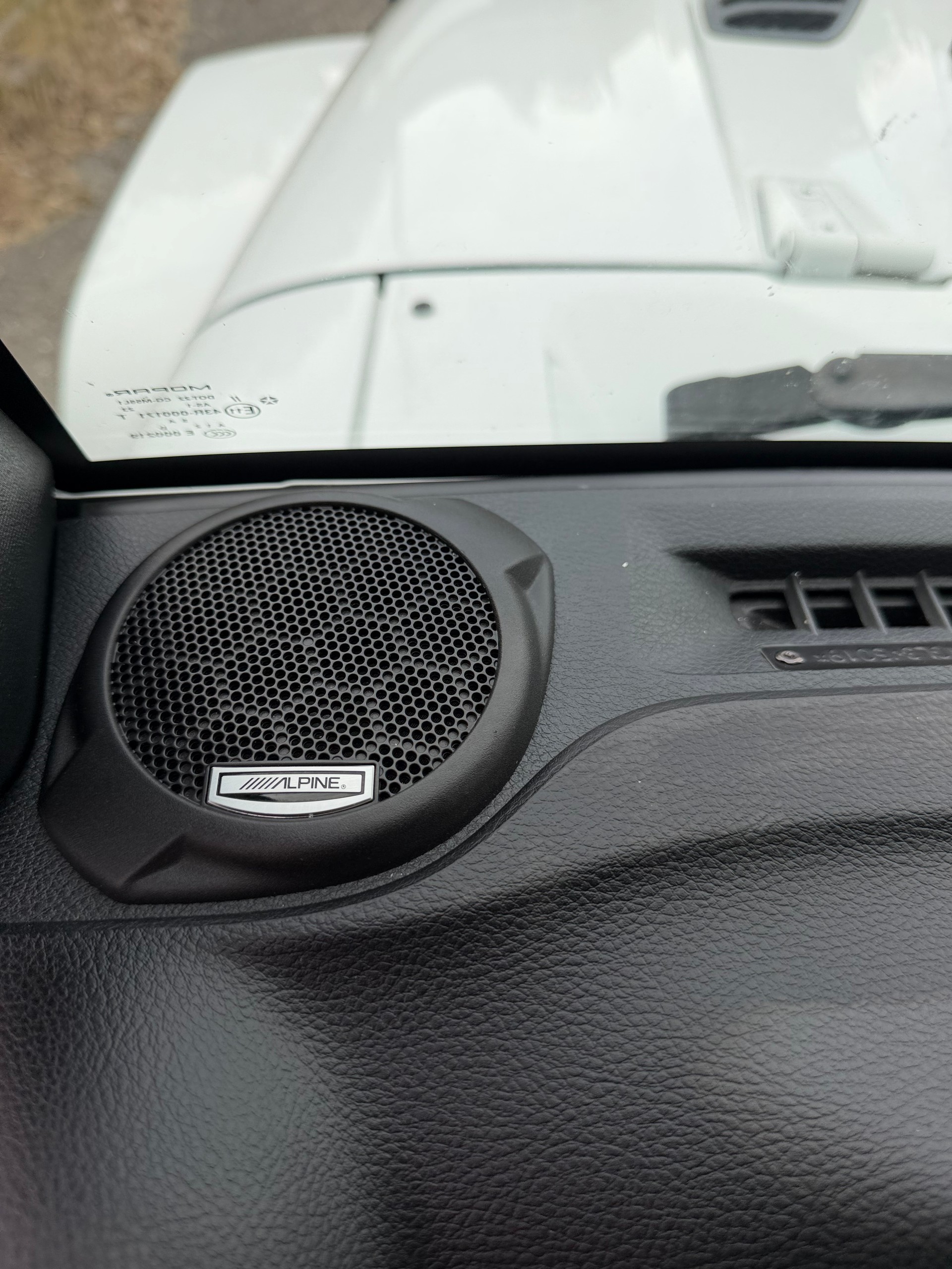 JEEP Wrangler 2.8CRD Unlimited 75th Anniversary Automat-image-14