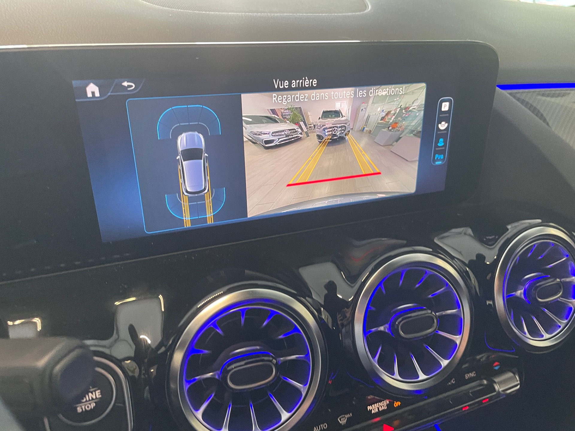 MERCEDES-BENZ GLA 220 4Matic 8G-DCT AMG Line-image-19
