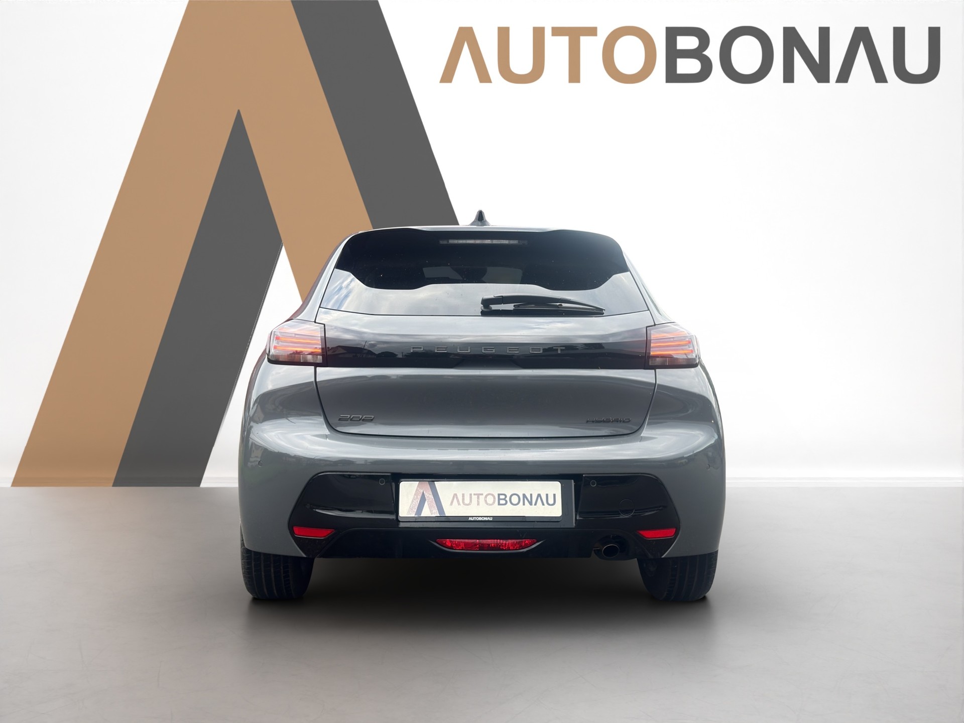 PEUGEOT 208 1.2 Hybrid Allure-image-51