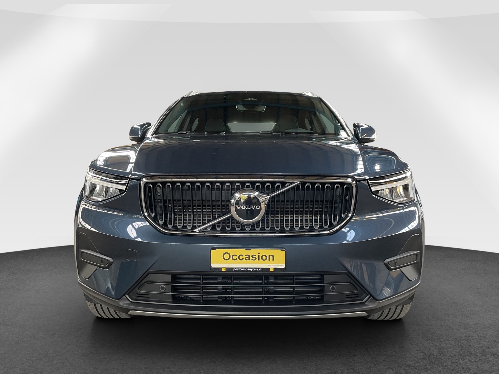 VOLVO XC40 2.0 B3 MH XCITE-showroom-element-1