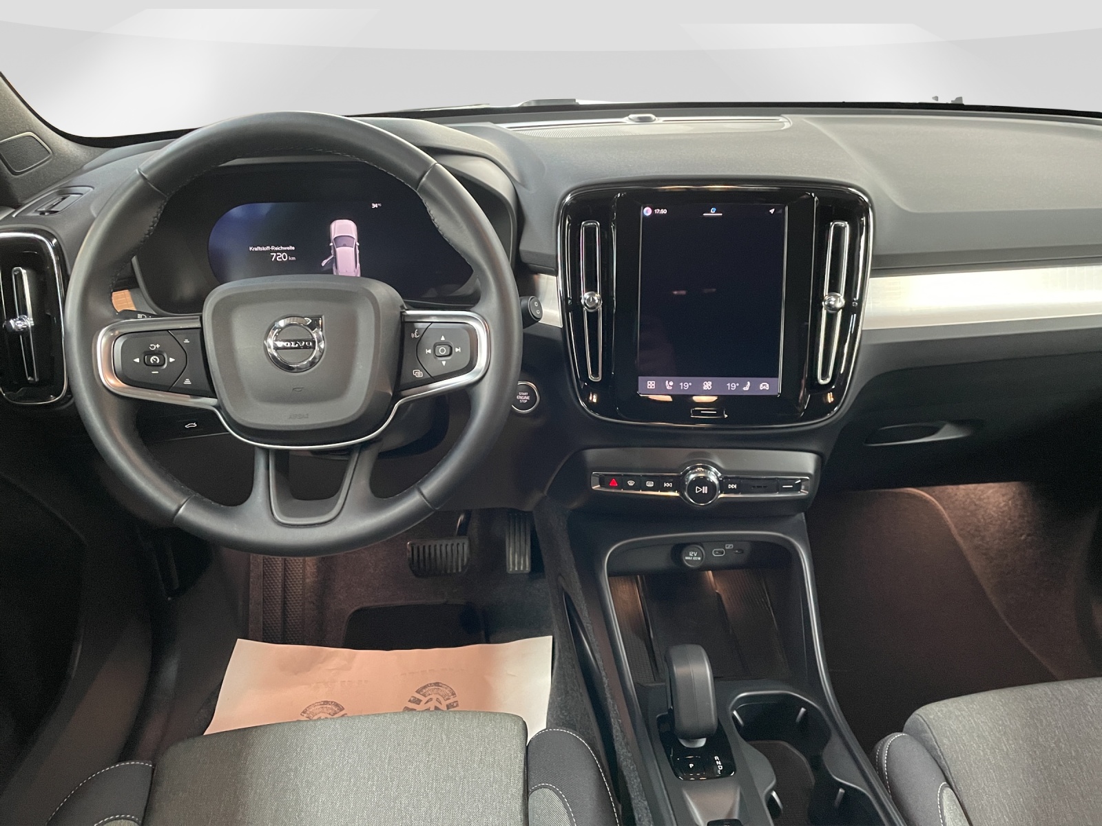 VOLVO XC40 2.0 B3 MH XCITE-image-7