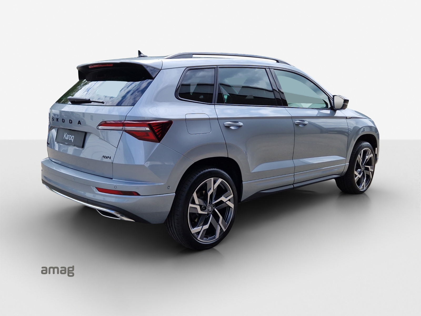 SKODA Karoq 2.0 TDI CR Sport Line 4x4 DSG-image-4