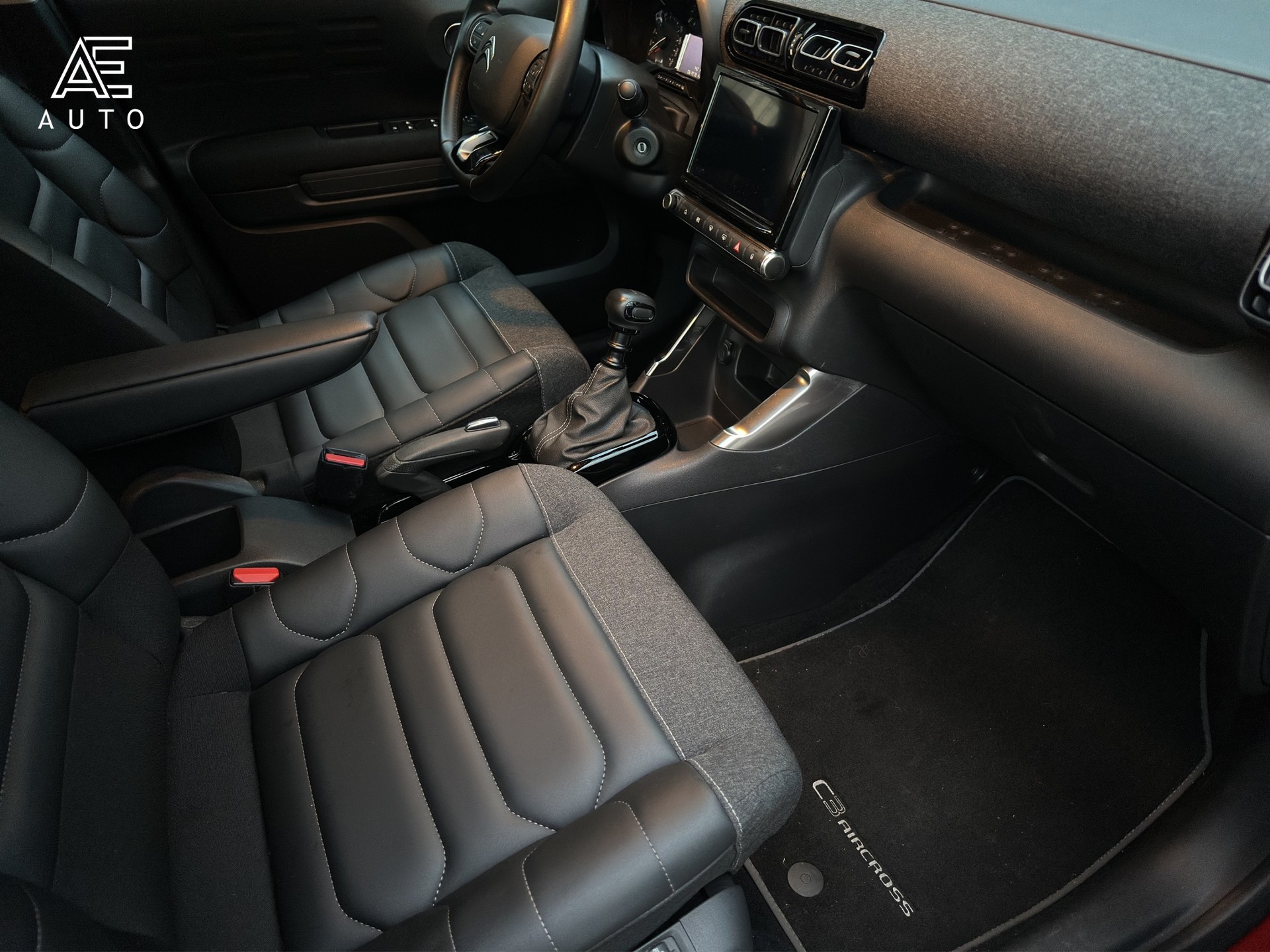 CITROEN C3 Aircross 1.2i PureTech Swiss Edition-image-8