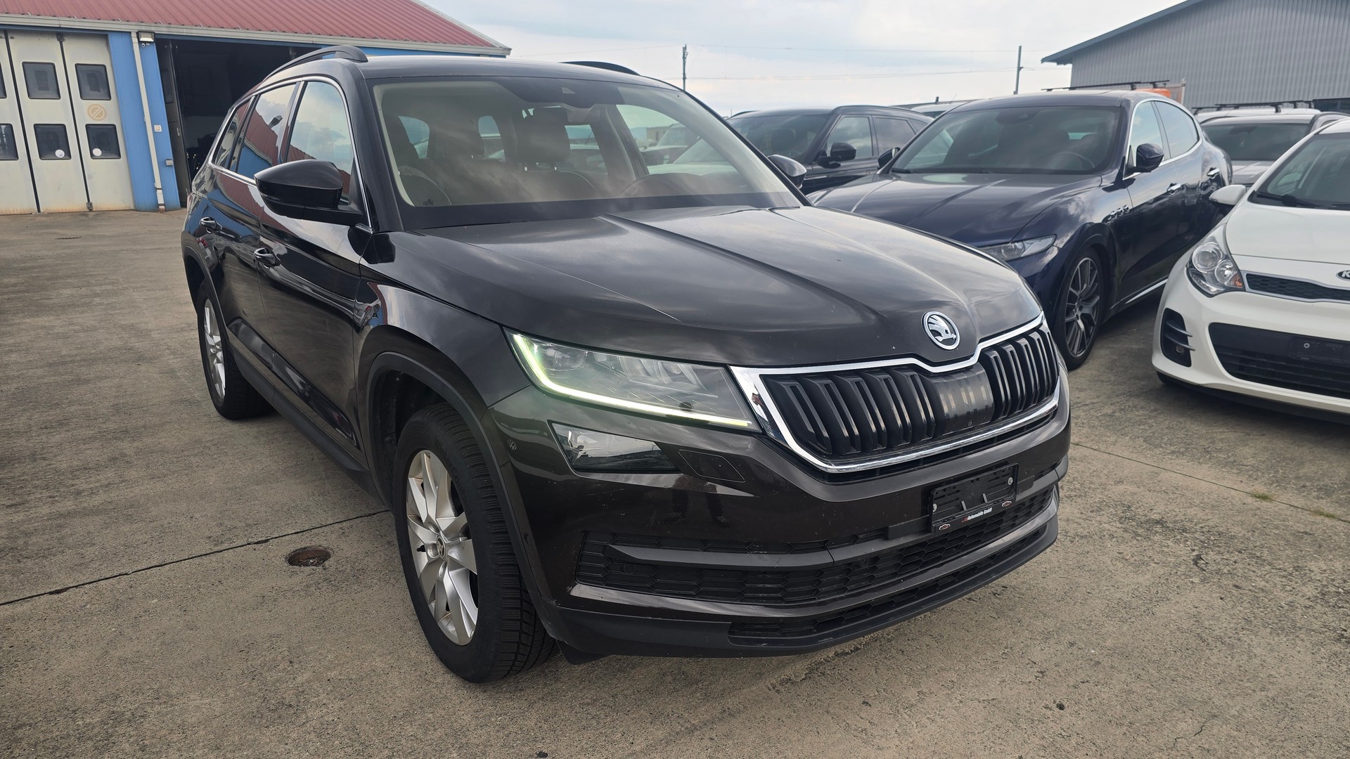SKODA Kodiaq 2.0 TDI CR Ambition 4x4 DSG-image-0