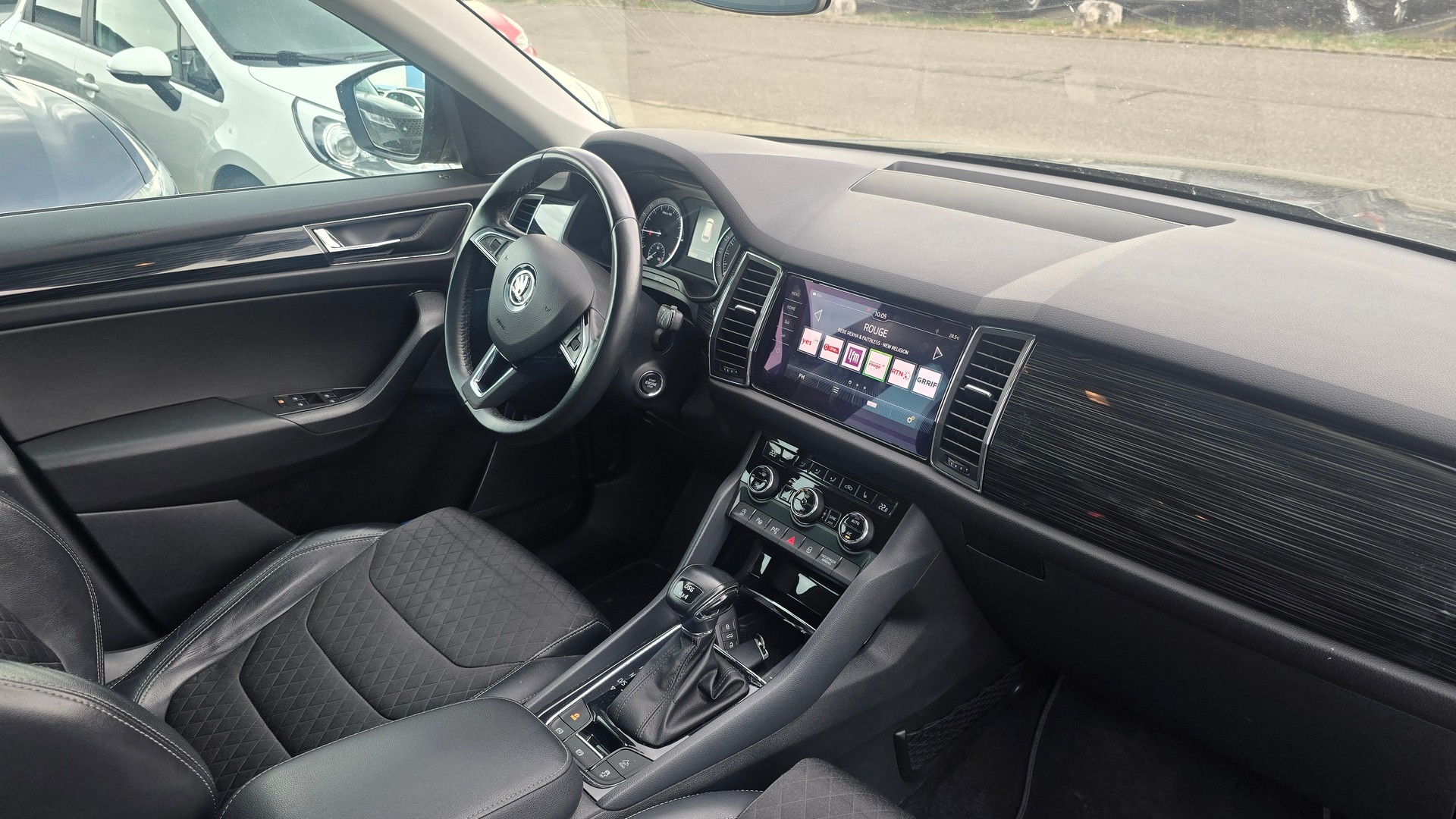 SKODA Kodiaq 2.0 TDI CR Ambition 4x4 DSG-image-6
