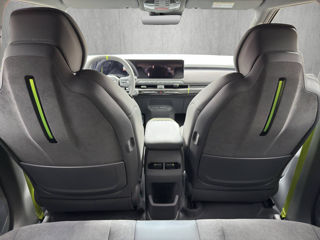 KIA EV3 81 kWh GT 4x4-image-12