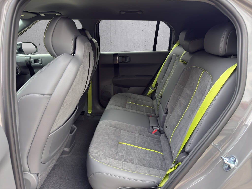KIA EV3 81 kWh GT 4x4-image-10
