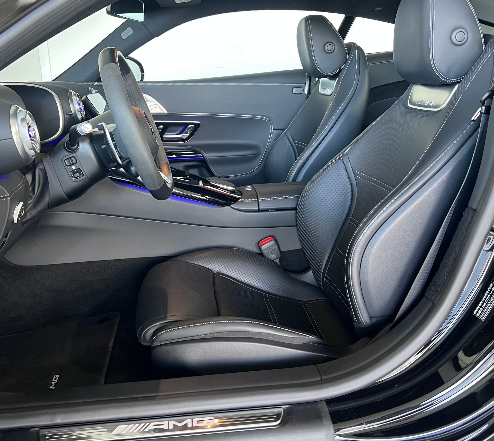MERCEDES-BENZ AMG GT 63 4Matic+ Executive Edition-image-13
