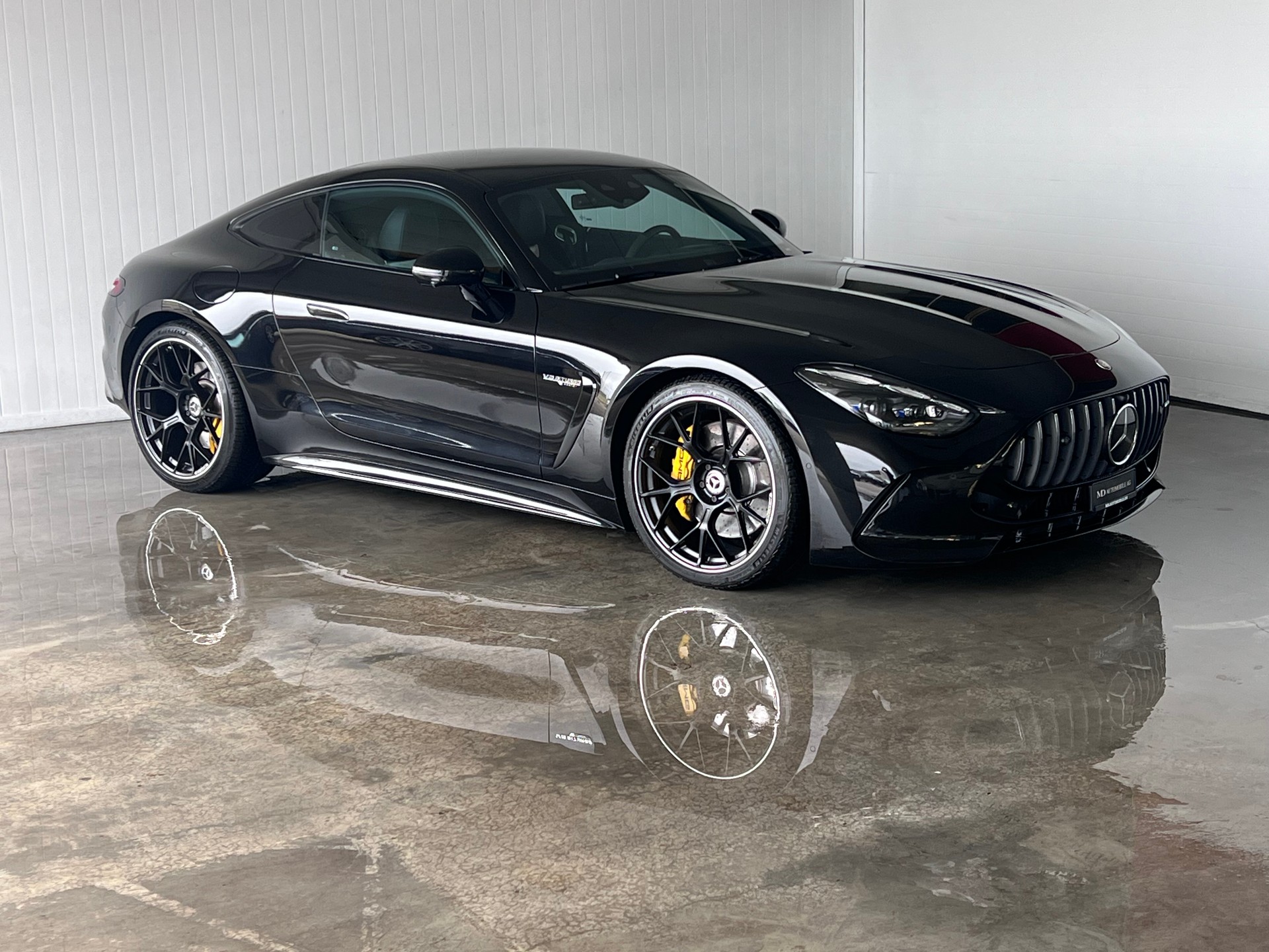 MERCEDES-BENZ AMG GT 63 4Matic+ Executive Edition-showroom-element-1