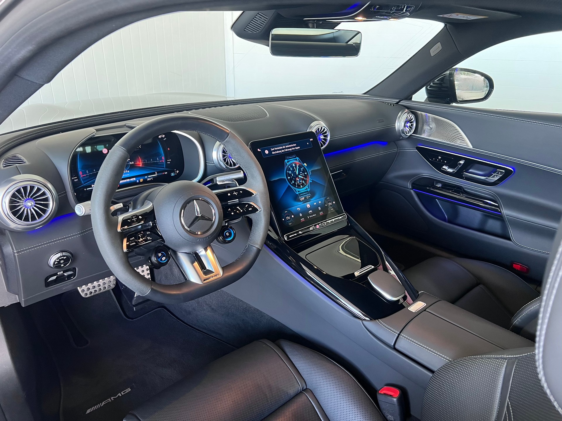 MERCEDES-BENZ AMG GT 63 4Matic+ Executive Edition-image-11