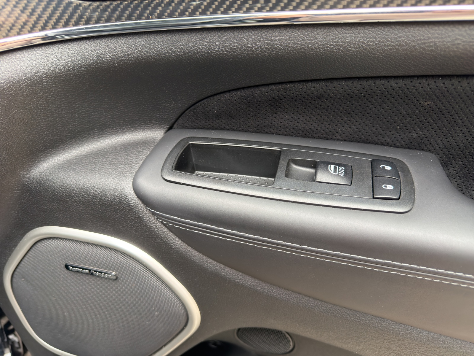 JEEP Grand Cherokee 6.4 V8 HEMI SRT8 Automatic-image-17