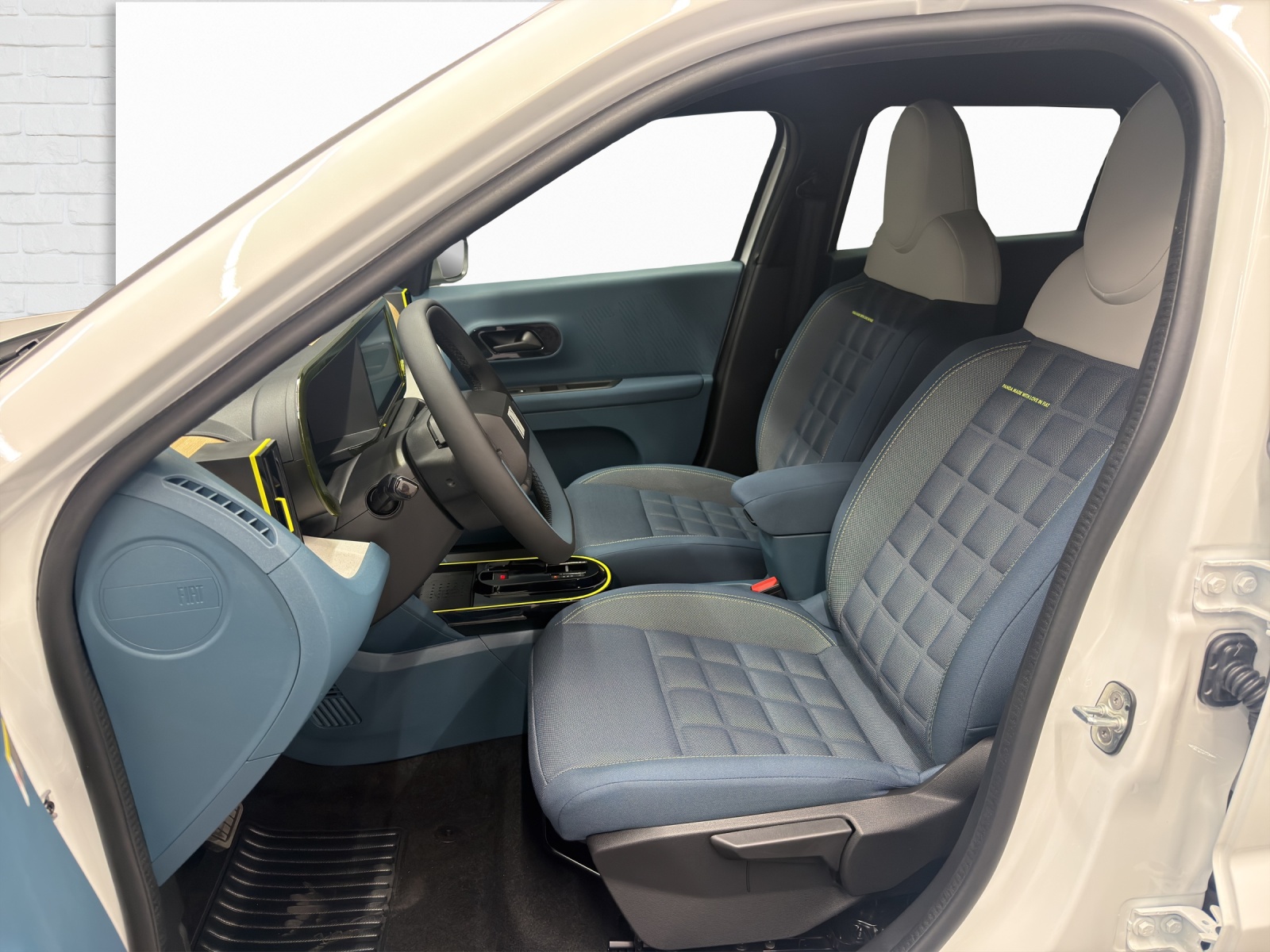 FIAT Grande Panda 1.2 Hybrid La Prima-image-6