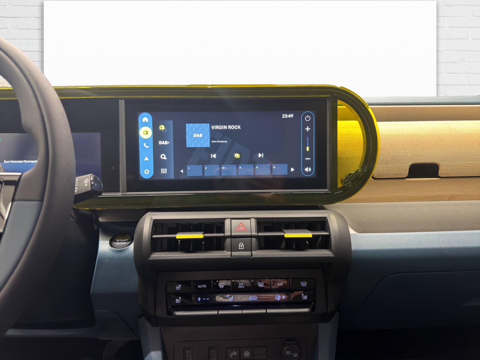 FIAT Grande Panda 1.2 Hybrid La Prima-image-8