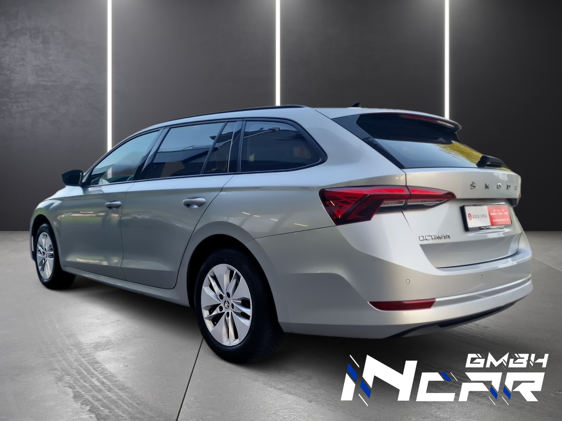 SKODA Octavia Combi 2.0 TDI DSG Ambition 4x4-image-2