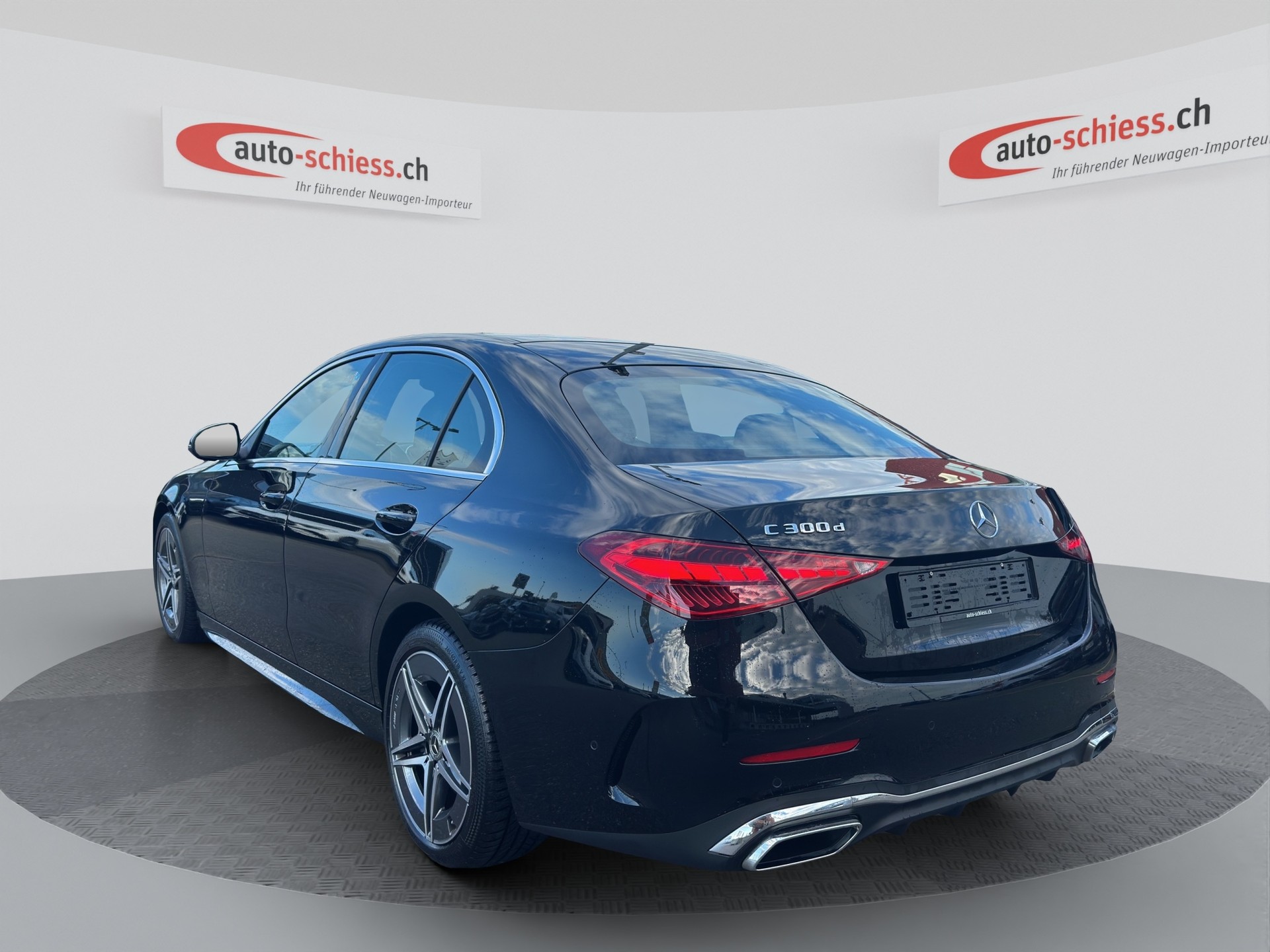 MERCEDES-BENZ C 300 d AMG Line-image-2