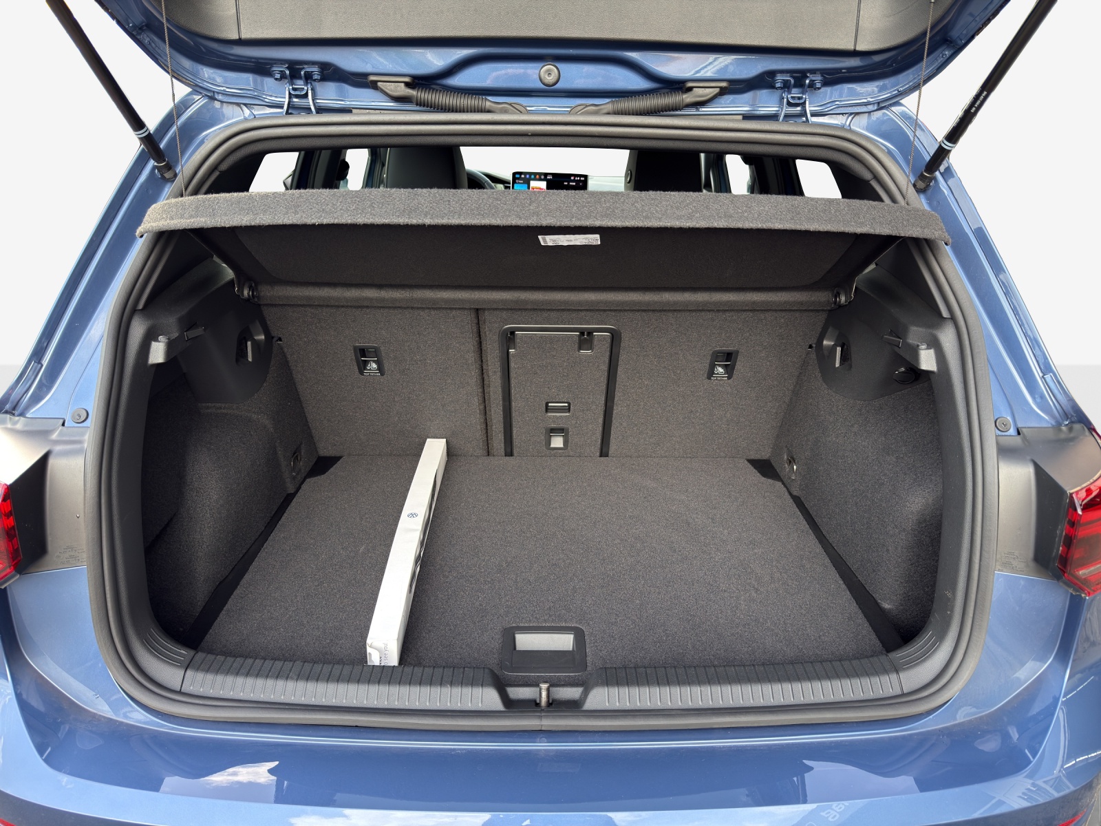 VW Golf 1.5 e TSI mHEV Edition 50 DSG-image-12