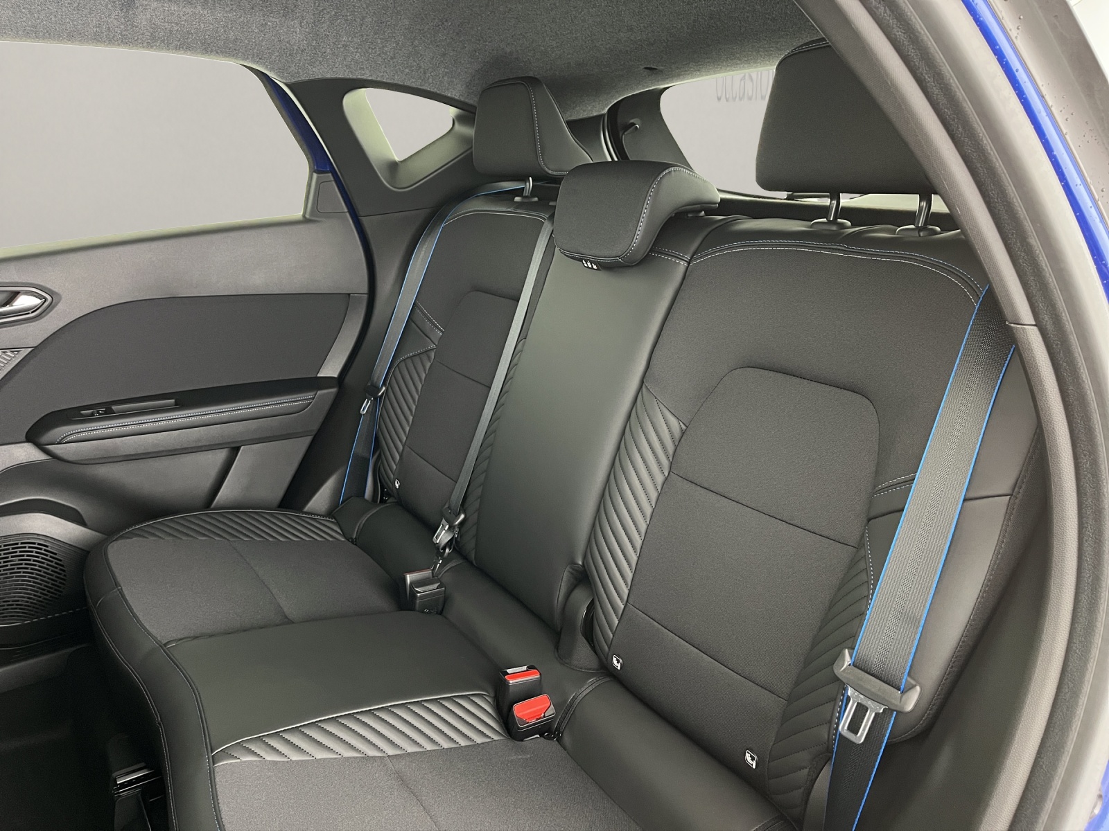 RENAULT Captur 1.8 E-Tech esprit Alpine-image-16