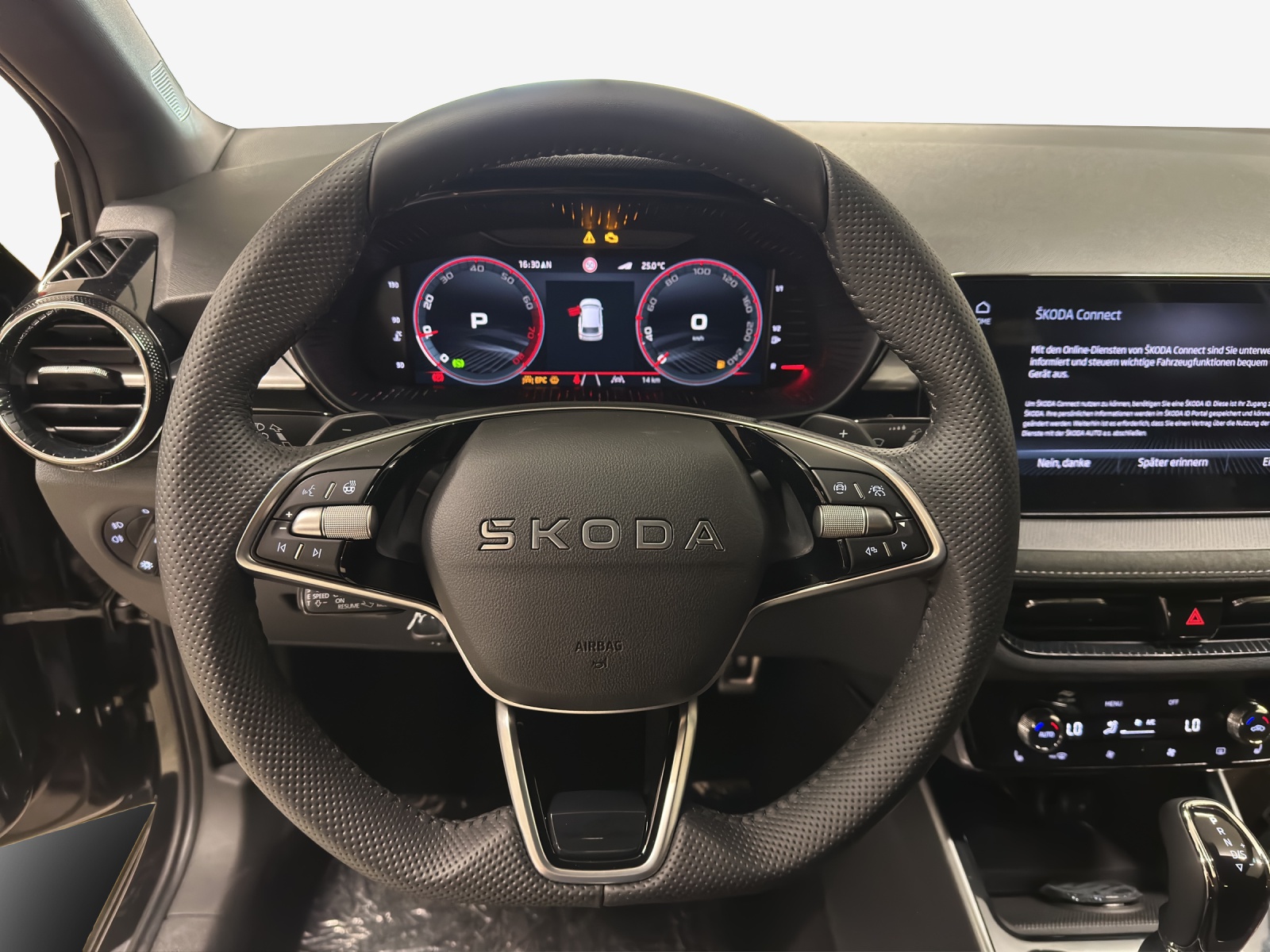 SKODA Fabia 1.0 TSI Selection DSG-image-9