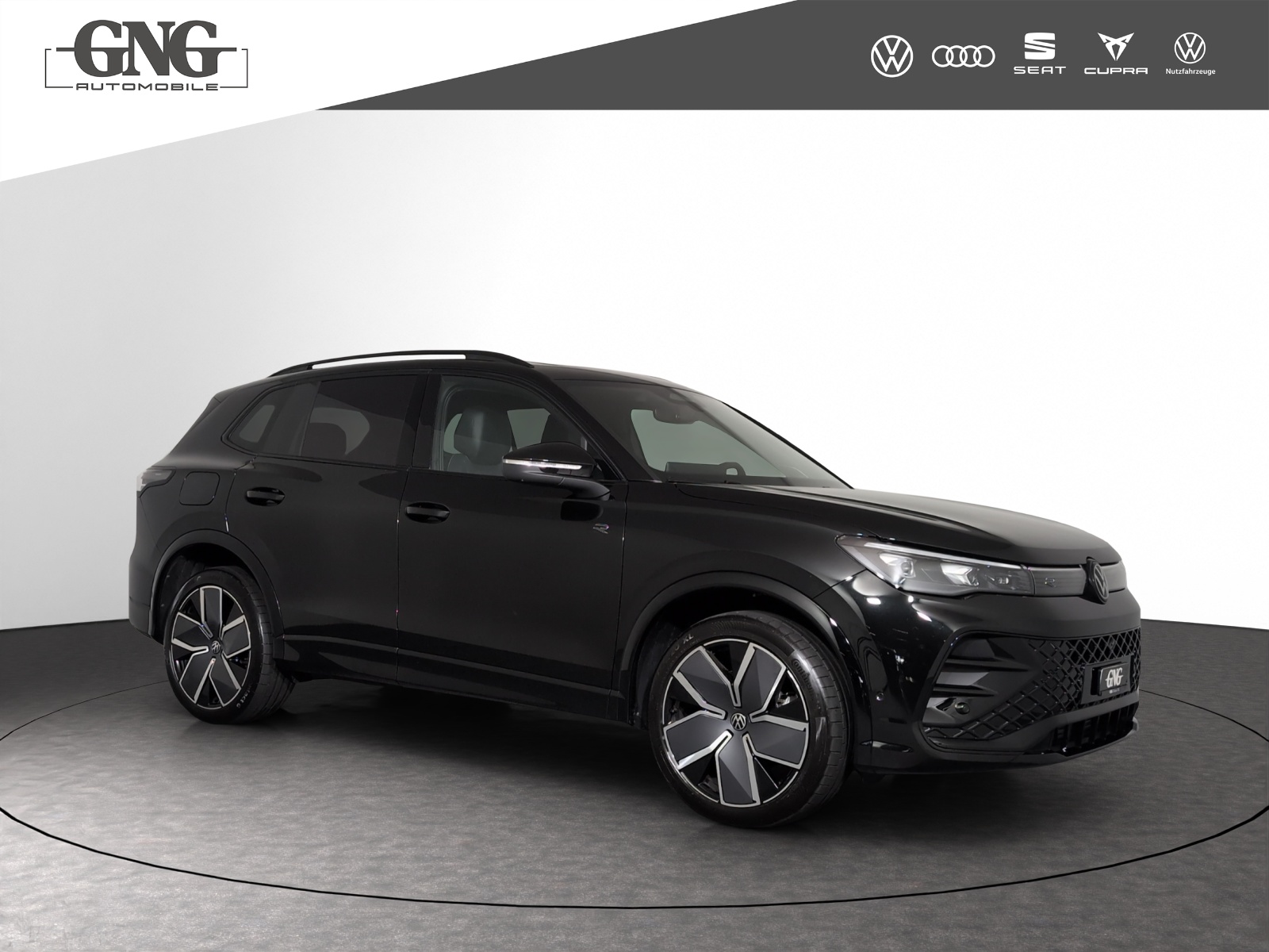 VW Tiguan 2.0 TSI DSG R-Line 4Motion-image-3