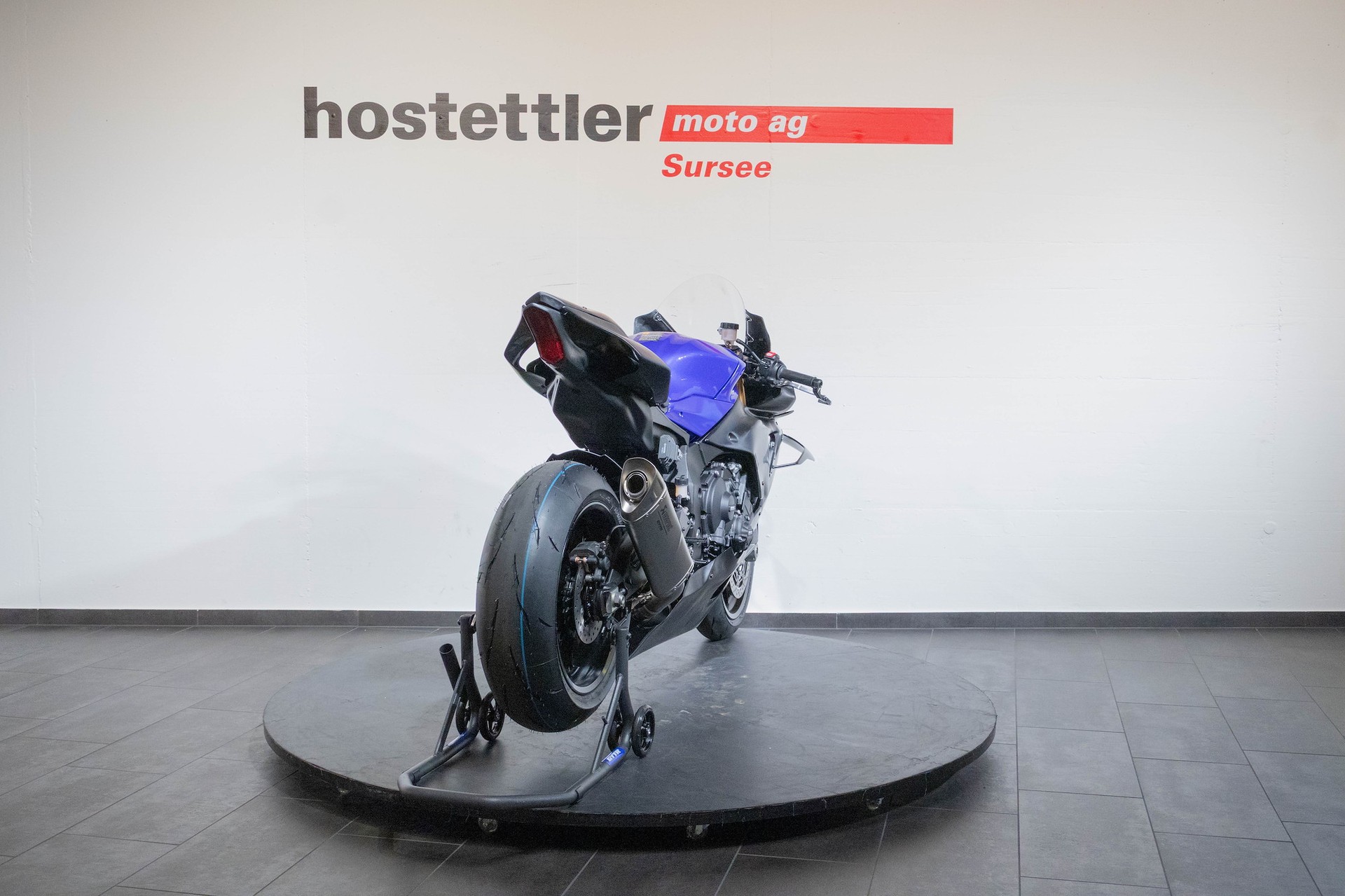 YAMAHA R1 GYTR-showroom-element-3