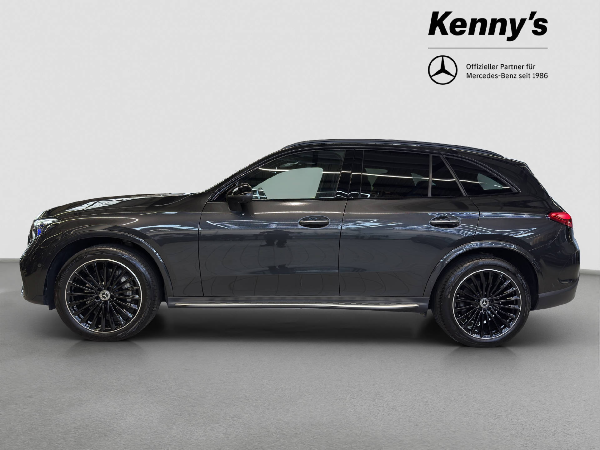 MERCEDES-BENZ GLC 300 AMG Line 4MATIC-image-2