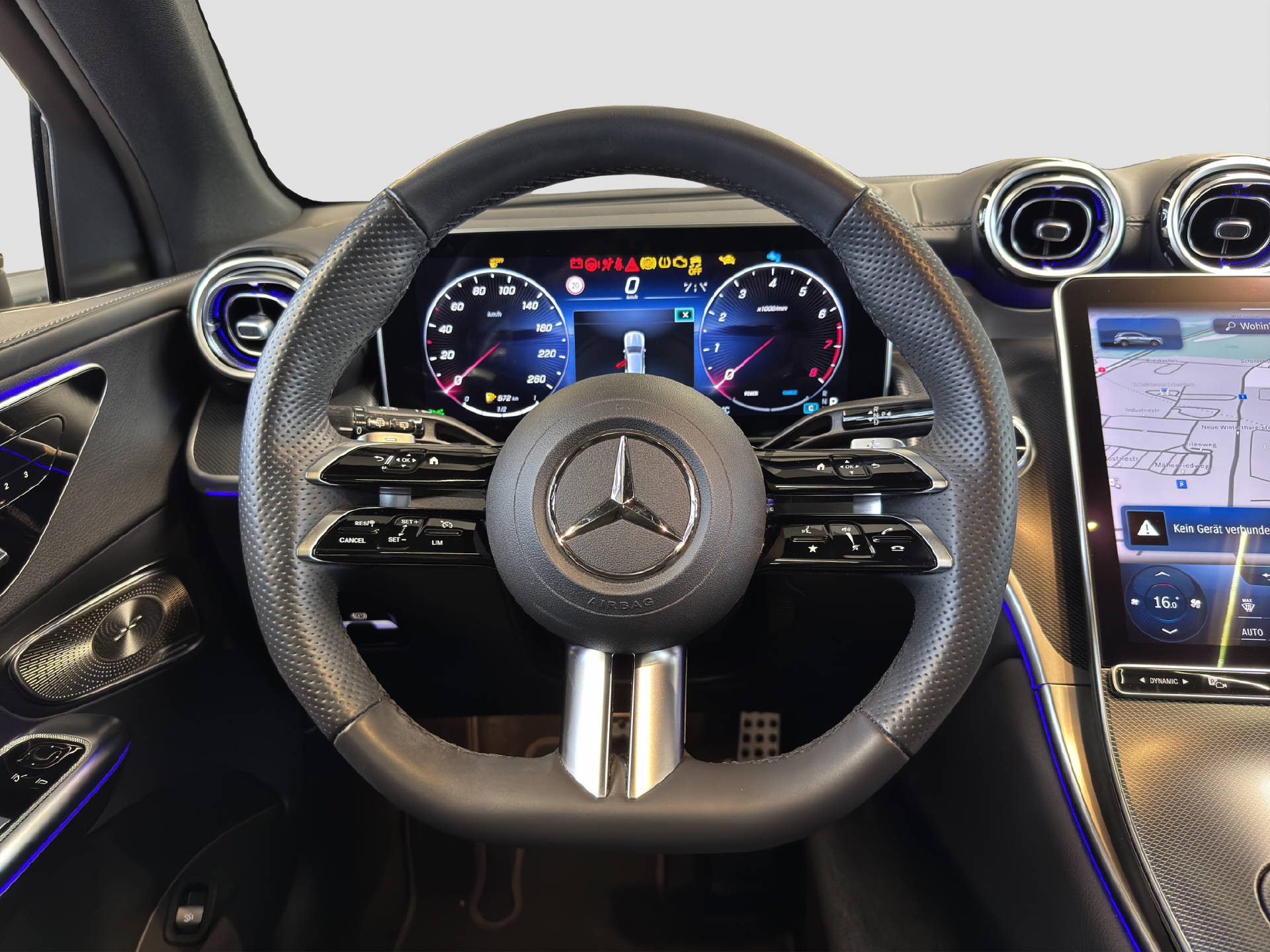 MERCEDES-BENZ GLC 300 AMG Line 4MATIC-image-8