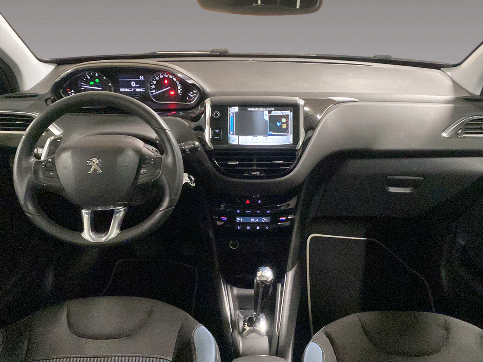 PEUGEOT 208 1.6 e-HDI Allure EGS-image-11
