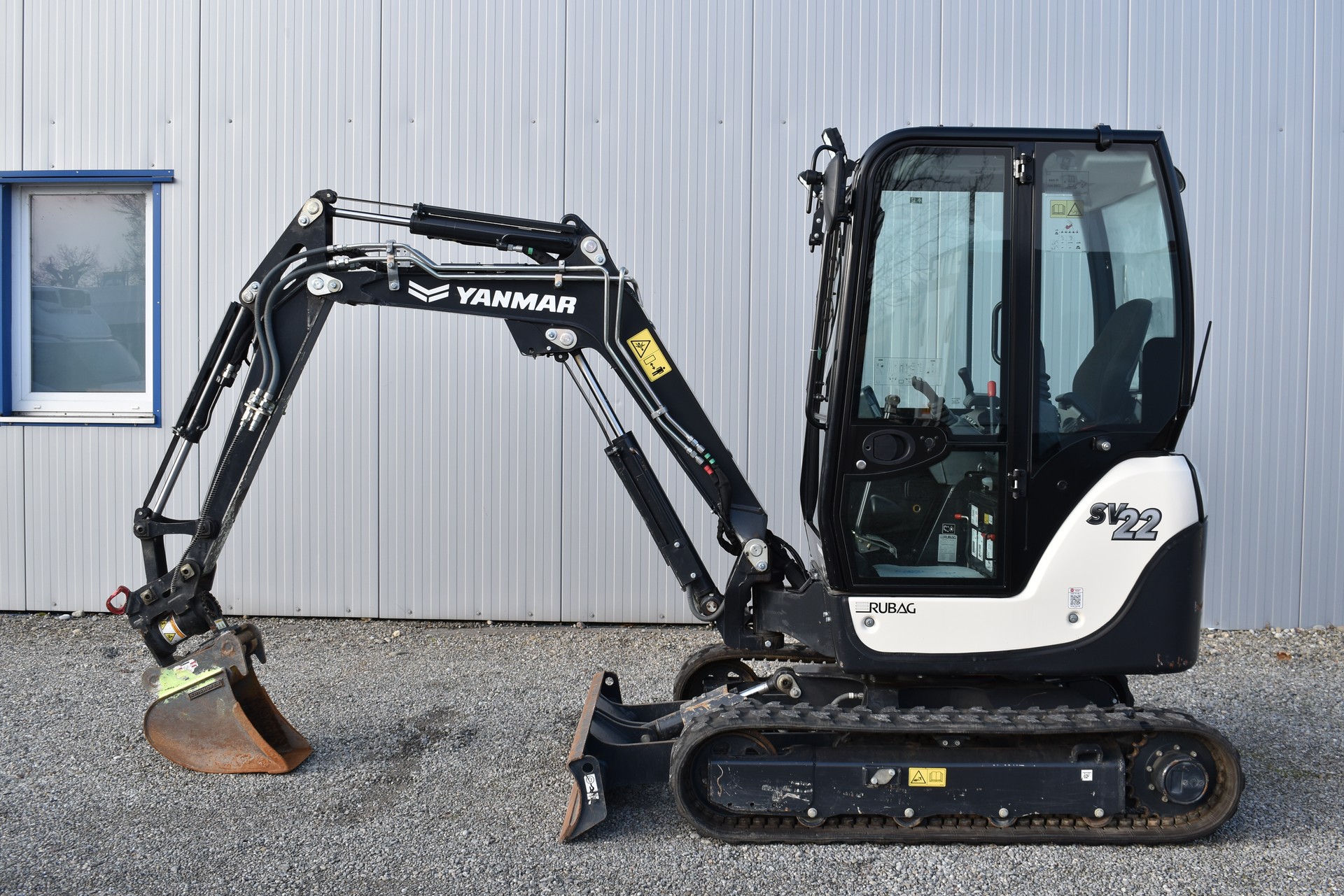 AC Yanmar SV 22 Minibagger-image-1