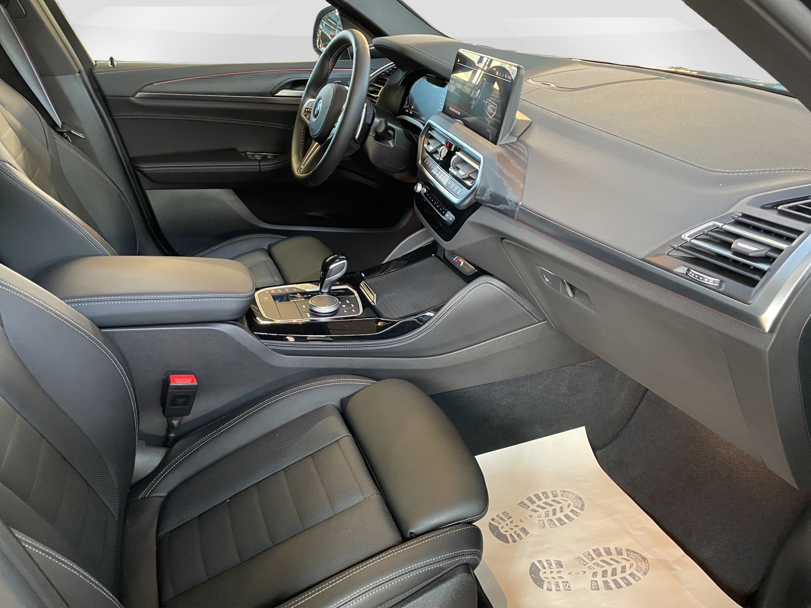 BMW X4 M40d-image-13