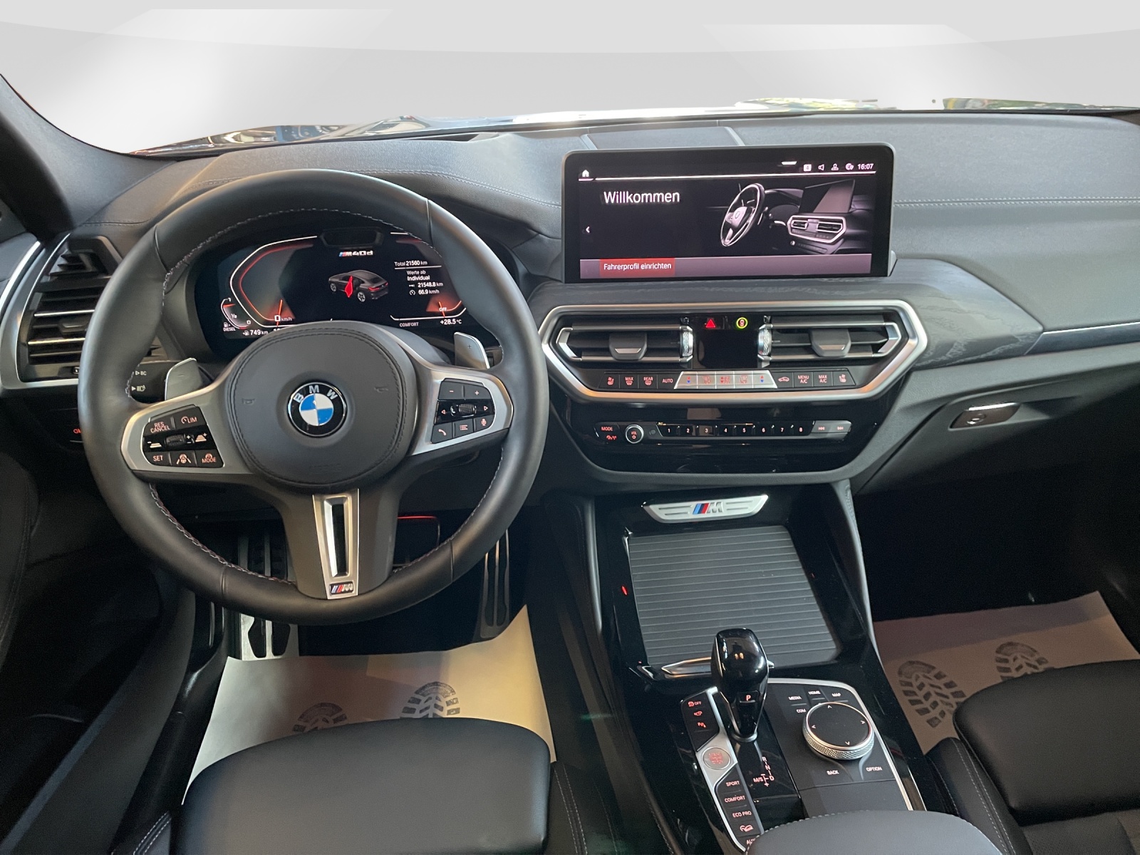 BMW X4 M40d-image-9