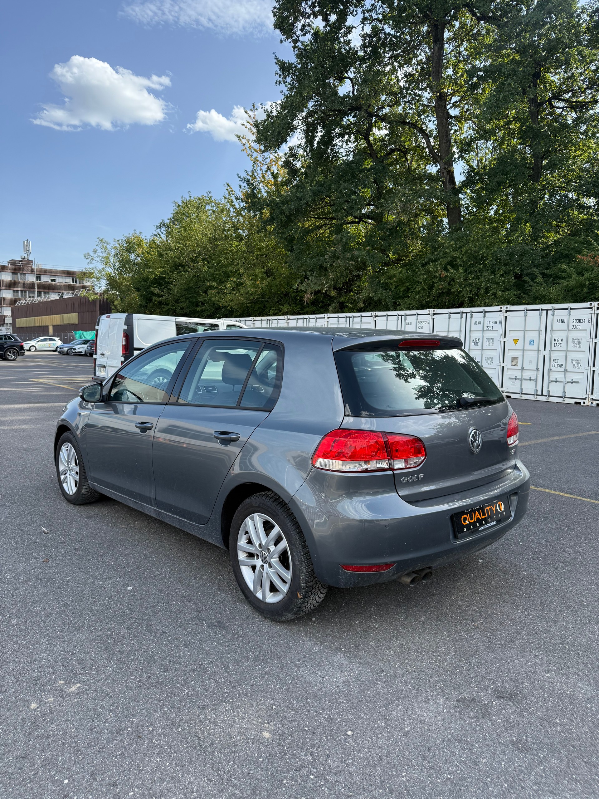 VW Golf 1.4 TSI Trendline DSG-image-2