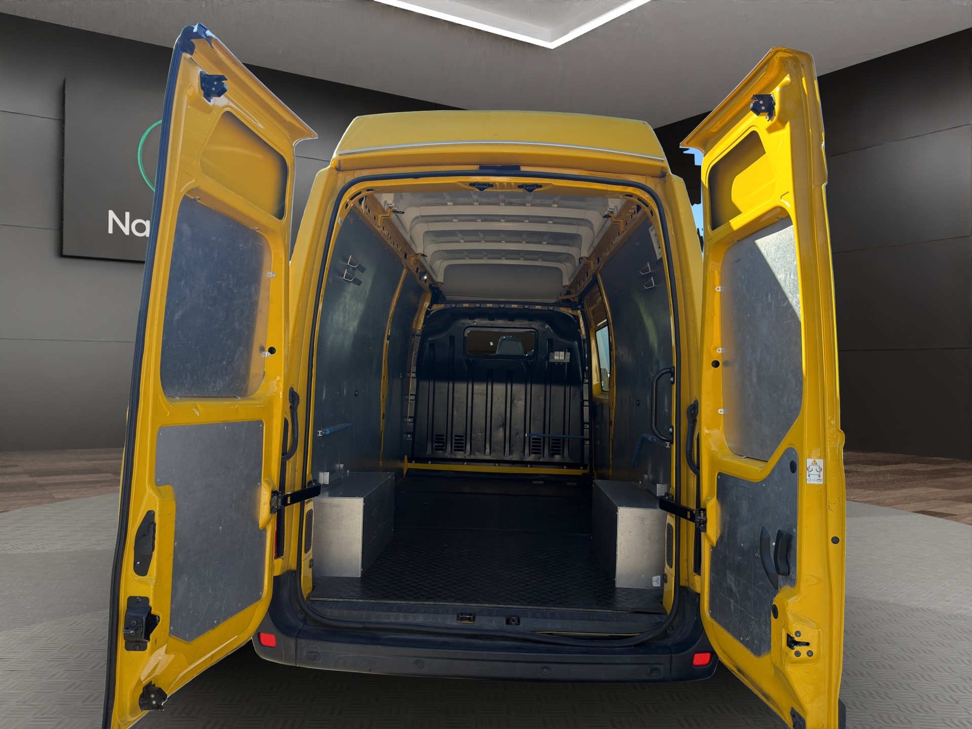 RENAULT Master T35 2.3dCi 135 L3H3-image-12