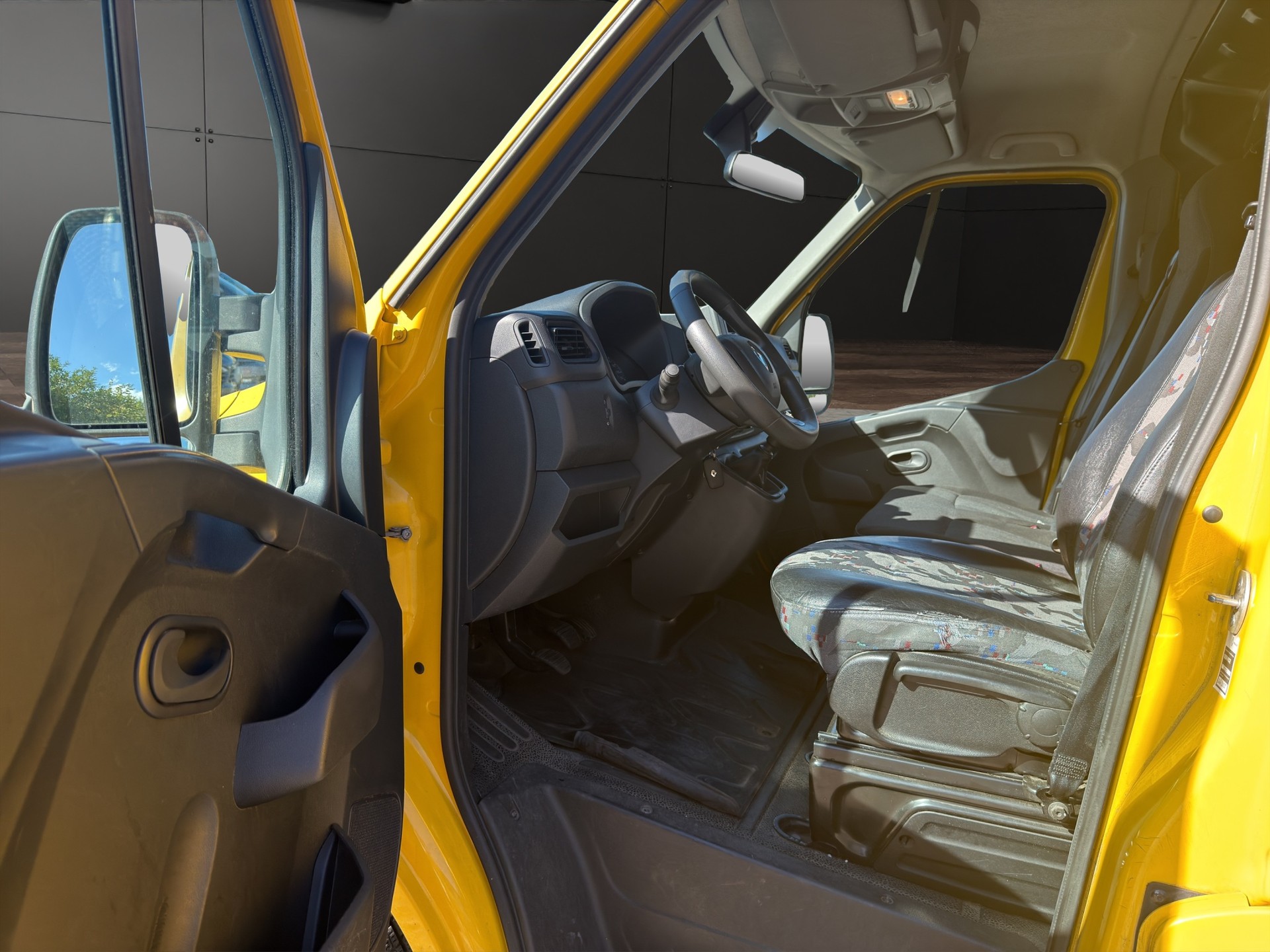 RENAULT Master T35 2.3dCi 135 L3H3-image-9
