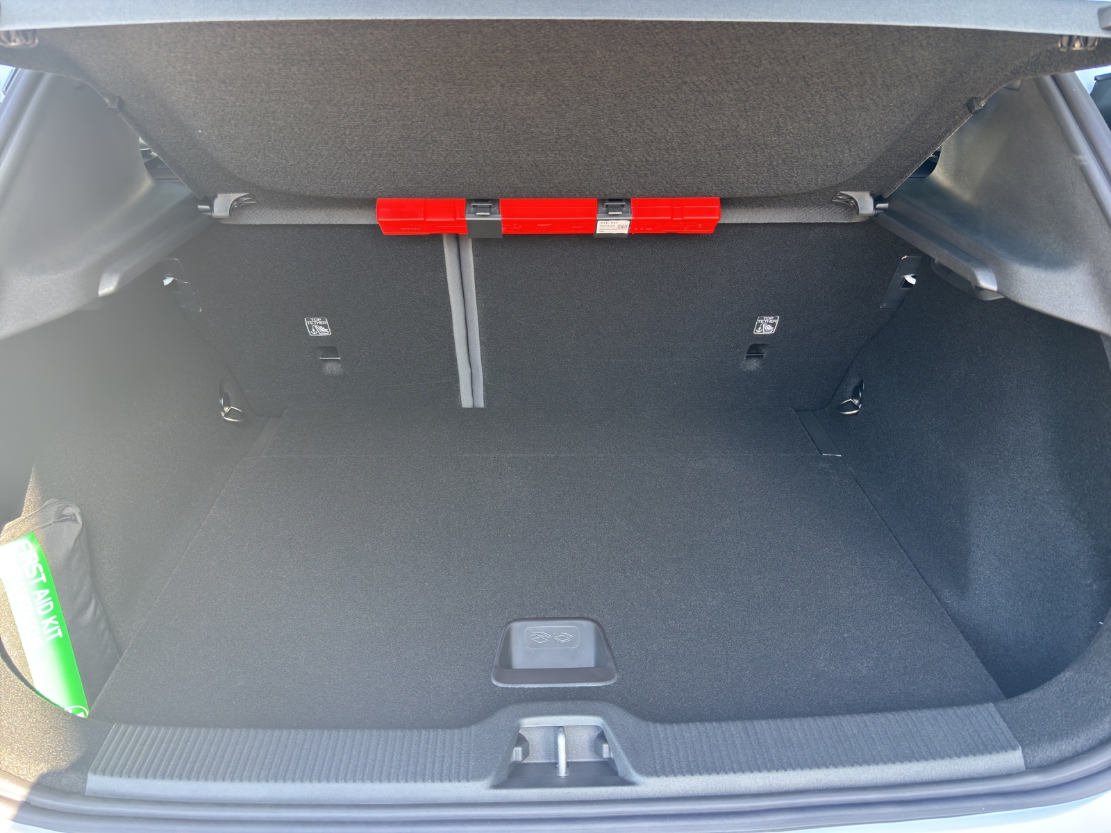 VOLVO EX30 CC P8 Ultra AWD-image-12
