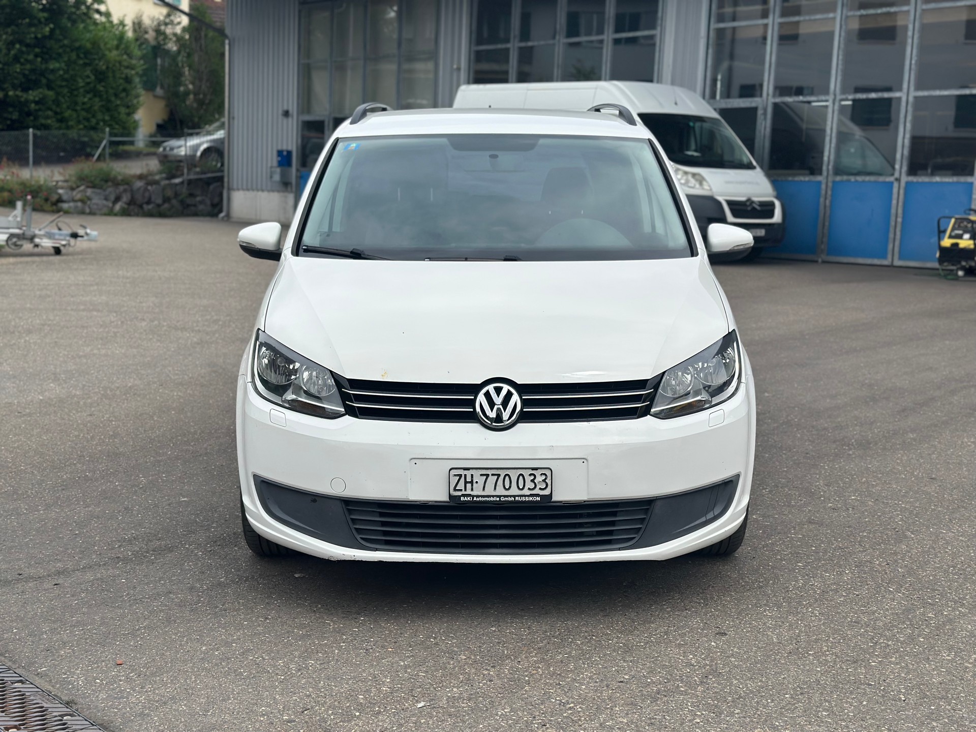 VW Touran 1.6 Conceptline-image-2
