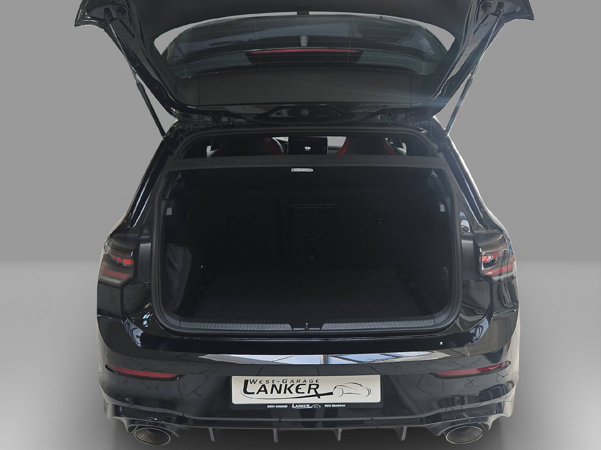 VW Golf VIII 2.0 TSI GTI Clubsport DSG-image-15
