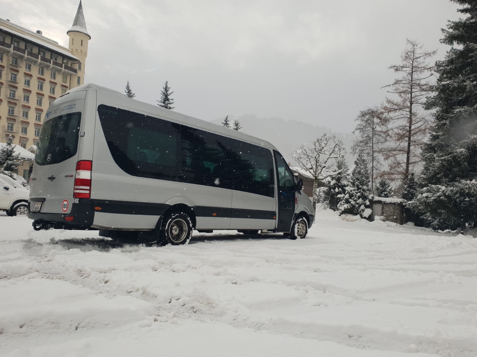 MERCEDES-BENZ 519 Sprinter 17PL D1-image-0