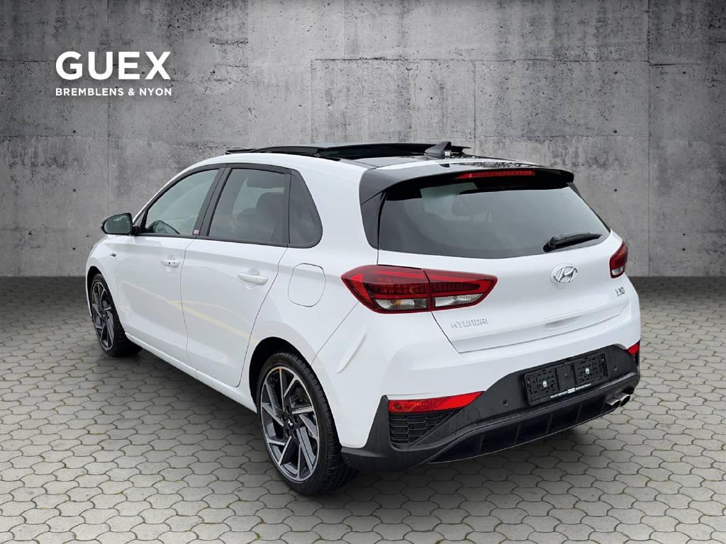 HYUNDAI i30 1.5 T-GDi N-Line Exclusive-showroom-element-2
