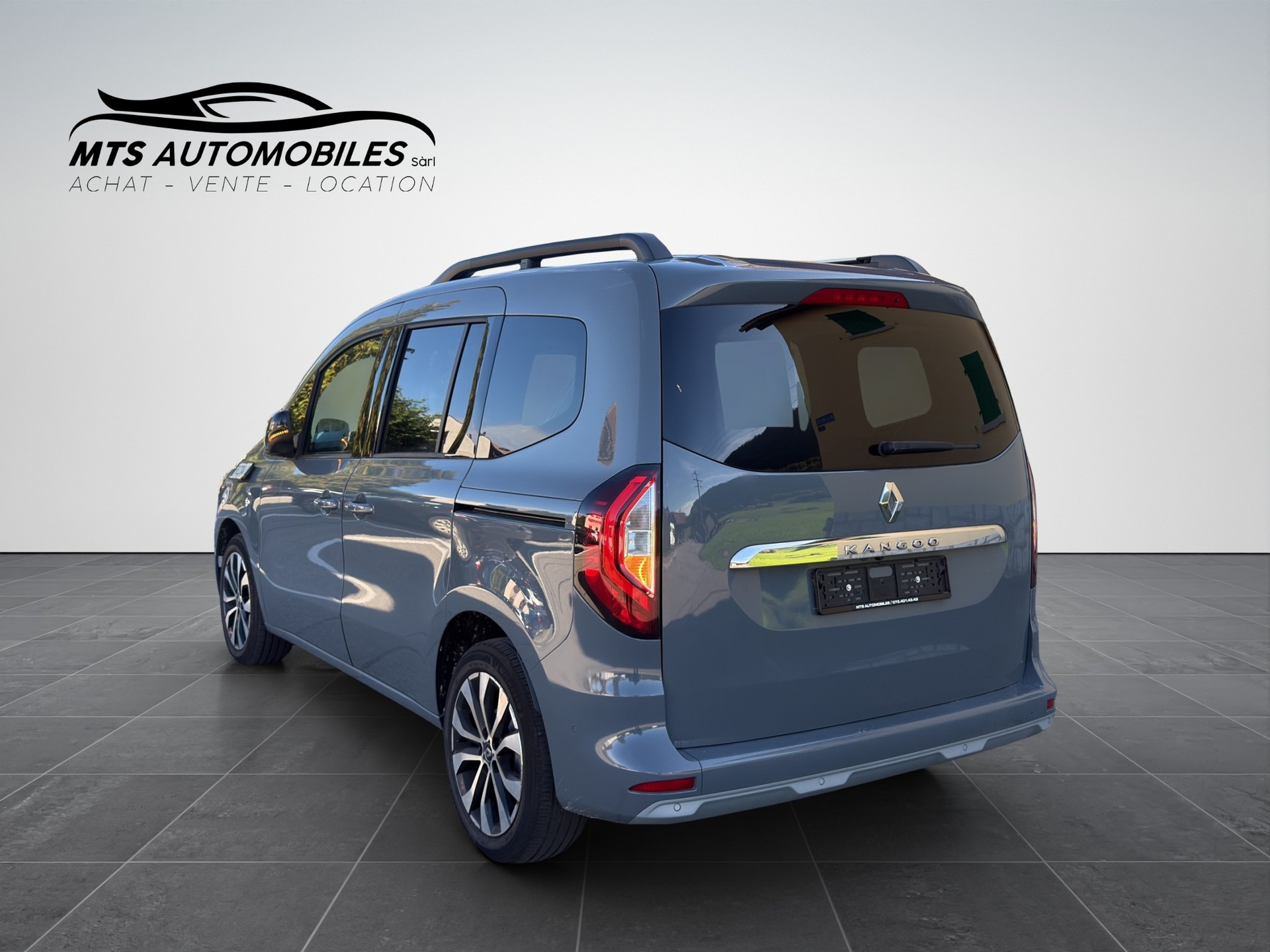 RENAULT Kangoo 1.3 TCe 130 PF Edition One-image-3