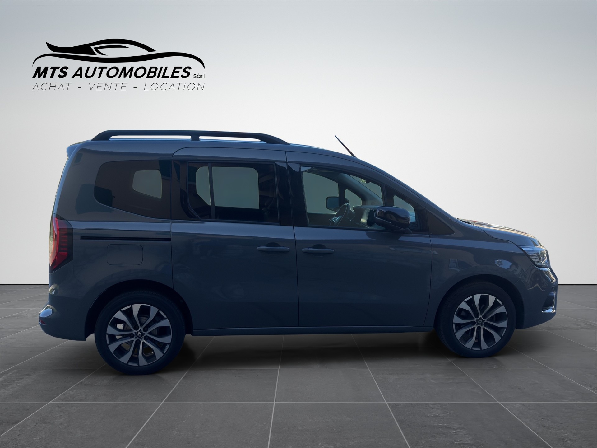 RENAULT Kangoo 1.3 TCe 130 PF Edition One-image-6