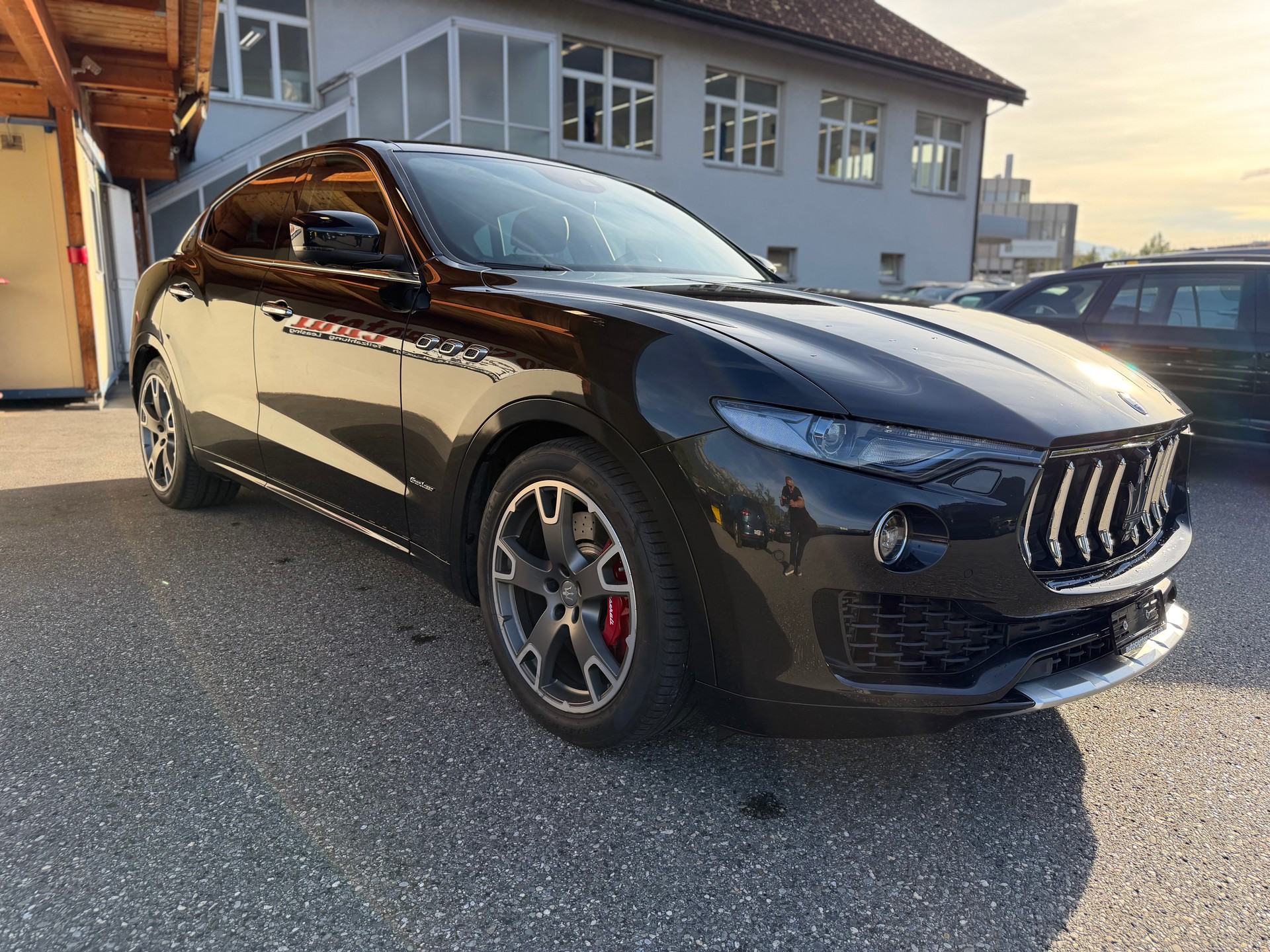 MASERATI Levante S 3.0 V6 GranSport Automatica-image-2