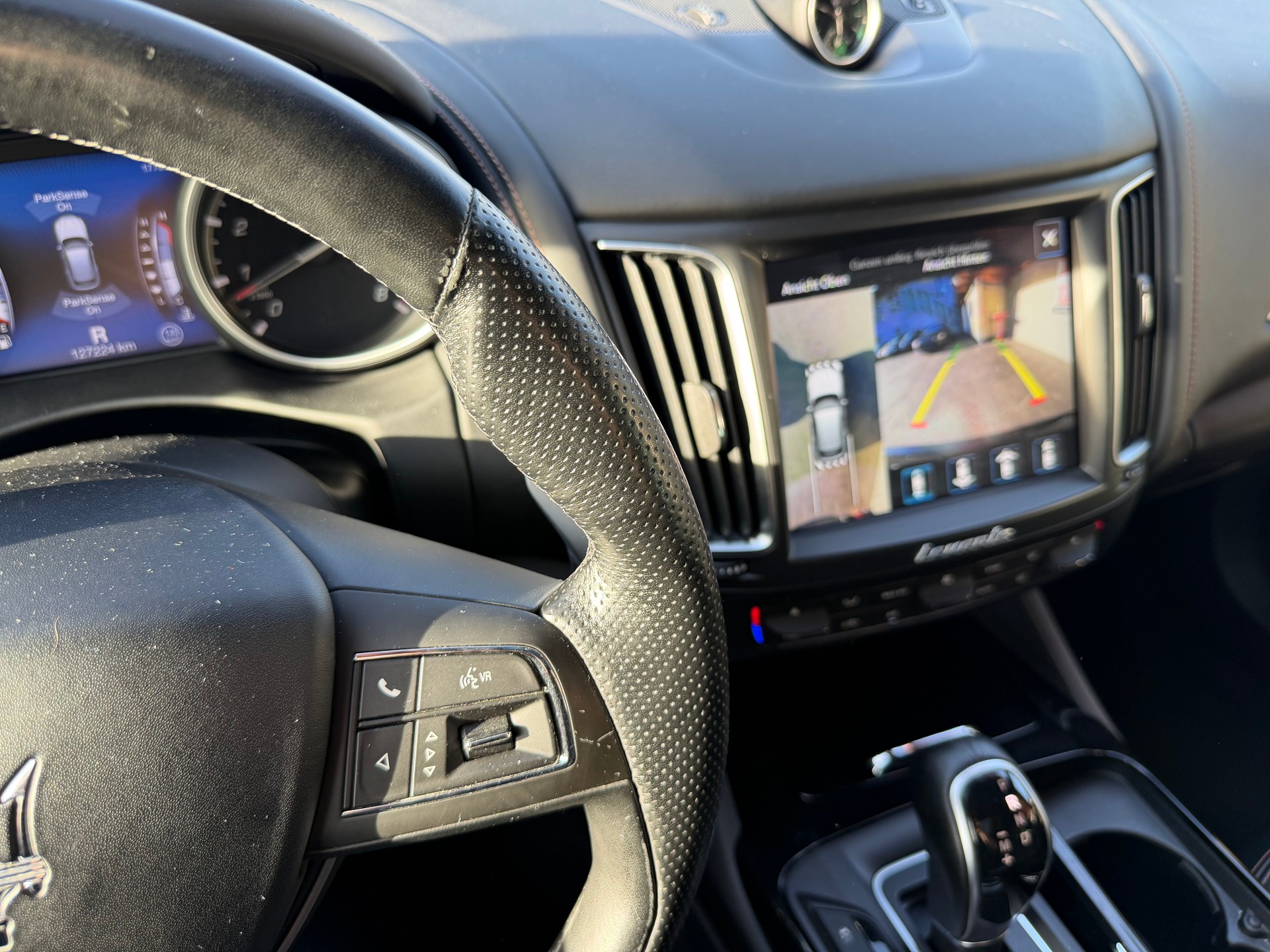 MASERATI Levante S 3.0 V6 GranSport Automatica-image-18